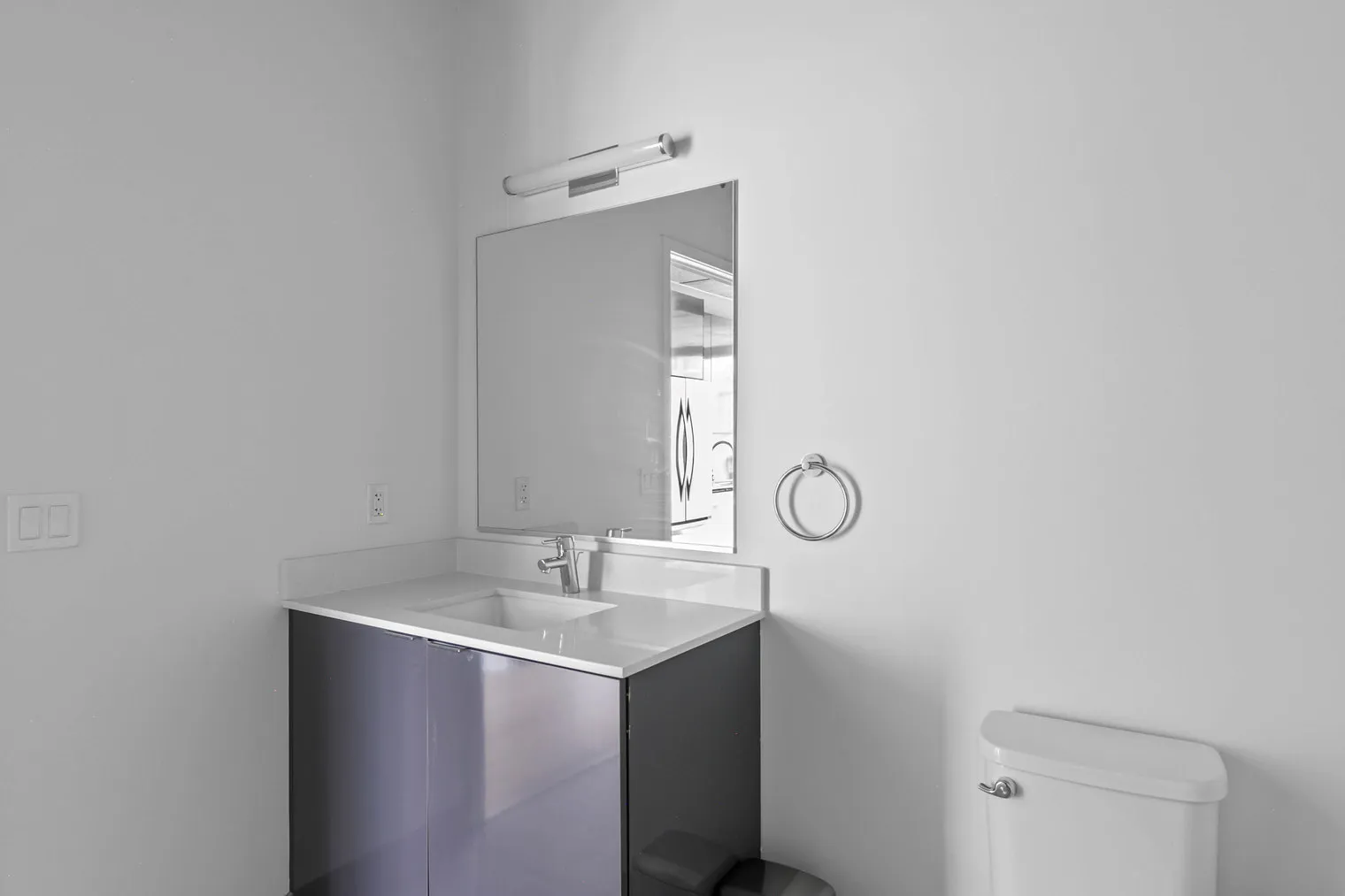311 W Illinois St   60654 60654-3Eleven-unit#ID817-Chicago-IL