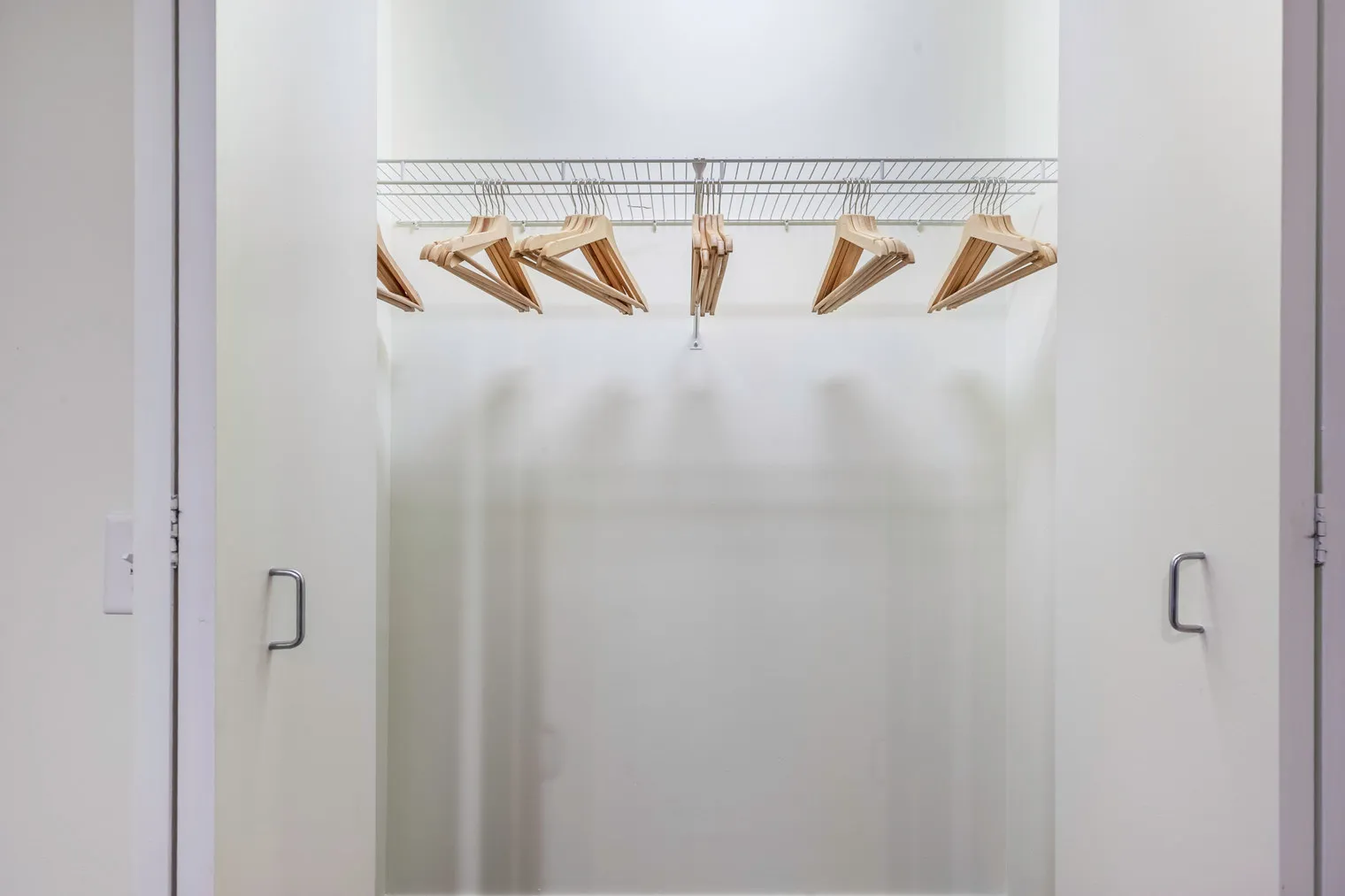 210 N Wells St 60601 60601-Lake & Wells Apartments-unit#ID211-Chicago-IL