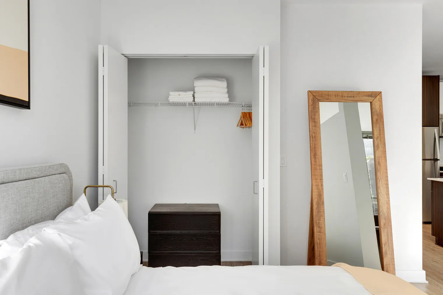 201 N Garland Ct   60601 60601-Mila-unit#ID1326-Chicago-IL