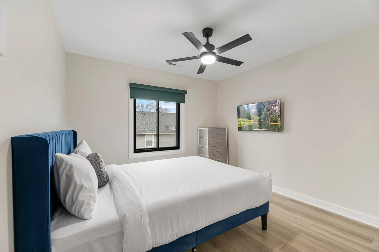 2316 W Estes Ave 60645 60645-Building West Estes Avenue - schneidergroup-unit#ID1060170P-Chicago-IL