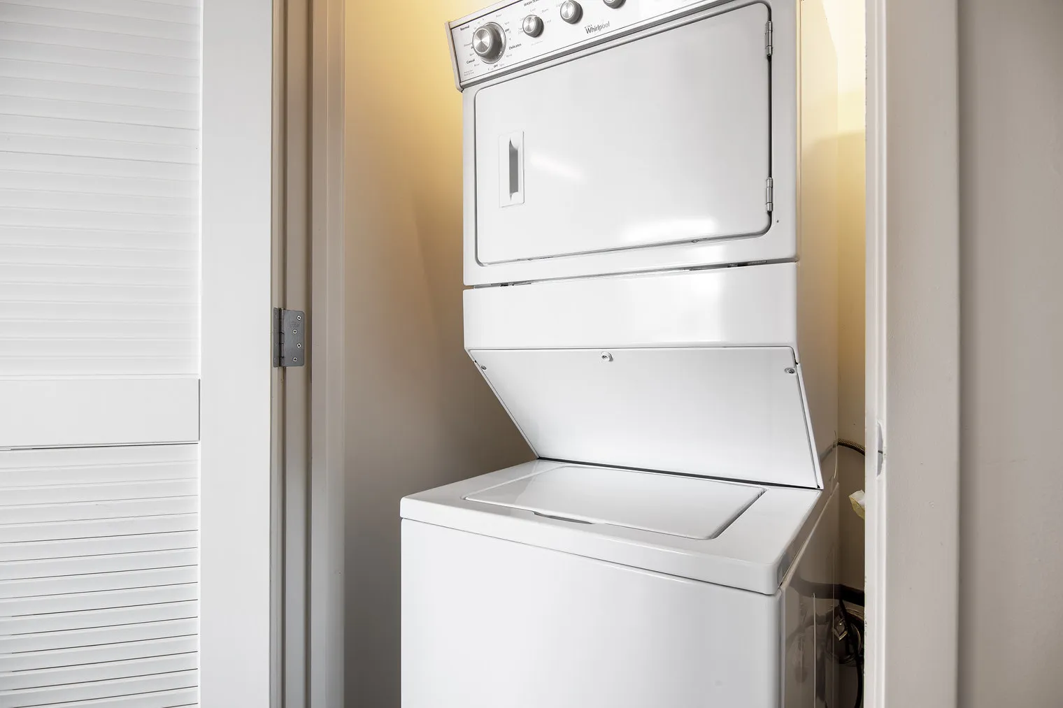 311 W Illinois St   60654 60654-3Eleven-unit#ID119-Chicago-IL