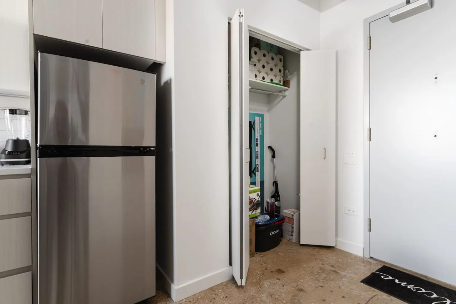 1049 W Lawrence Ave   60640 60640-Building West Lawrence Avenue - titboventuresllc-unit#ID1060825P-Chicago-IL