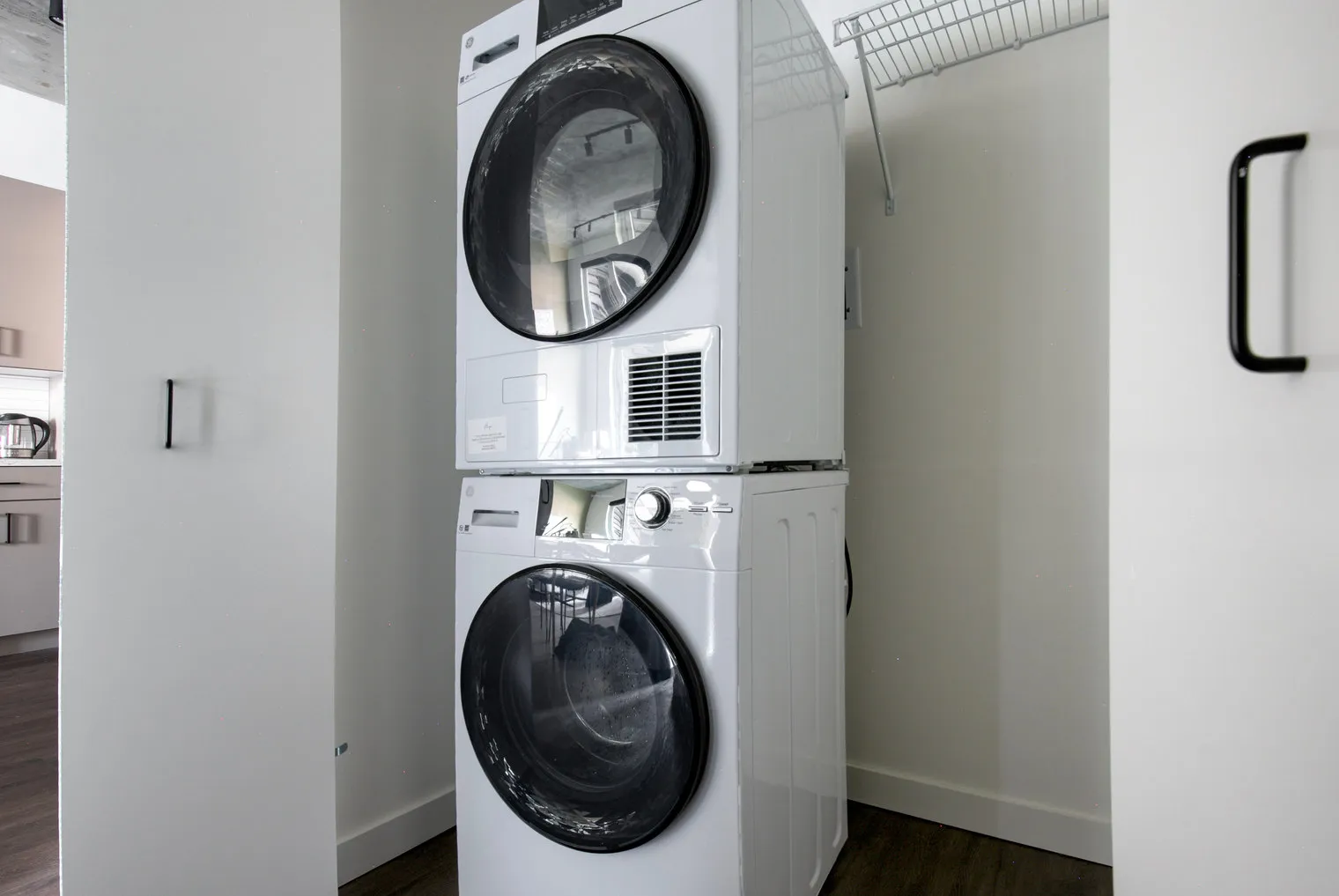 751 N Hudson Ave 60654 60654-Hugo-unit#ID1037-Chicago-IL