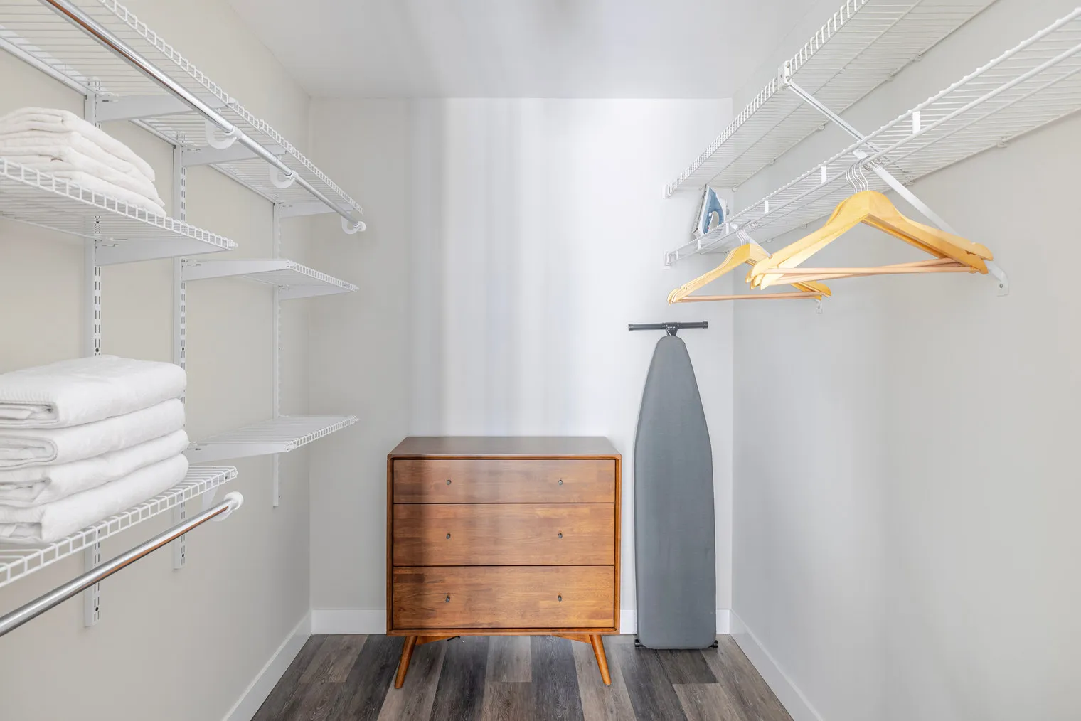 1 E Delaware Pl   60611 60611-One East Delaware-unit#ID1359-Chicago-IL