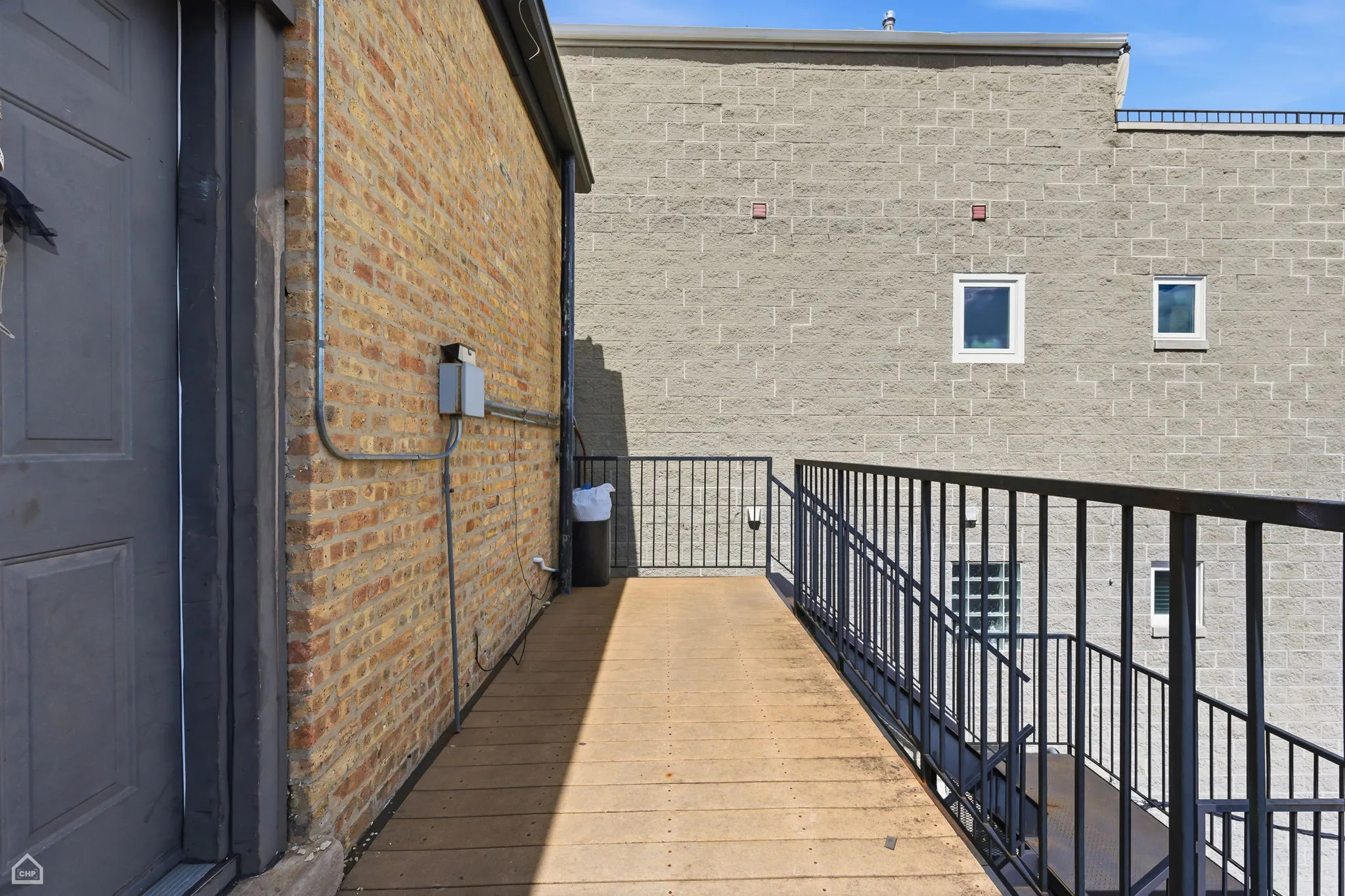 3811 N Southport Ave   60613 60613-Dairy Queen-unit#3-Chicago-IL