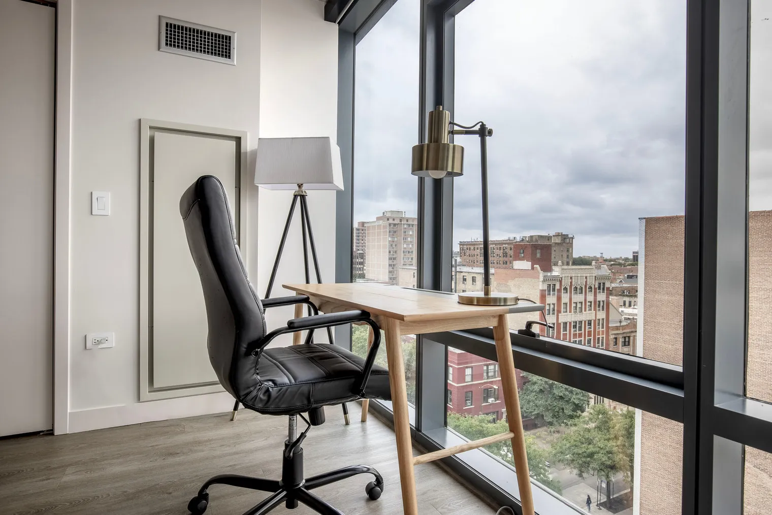 450 W Belmont Ave   60657 60657-Four50-unit#ID985-Chicago-IL