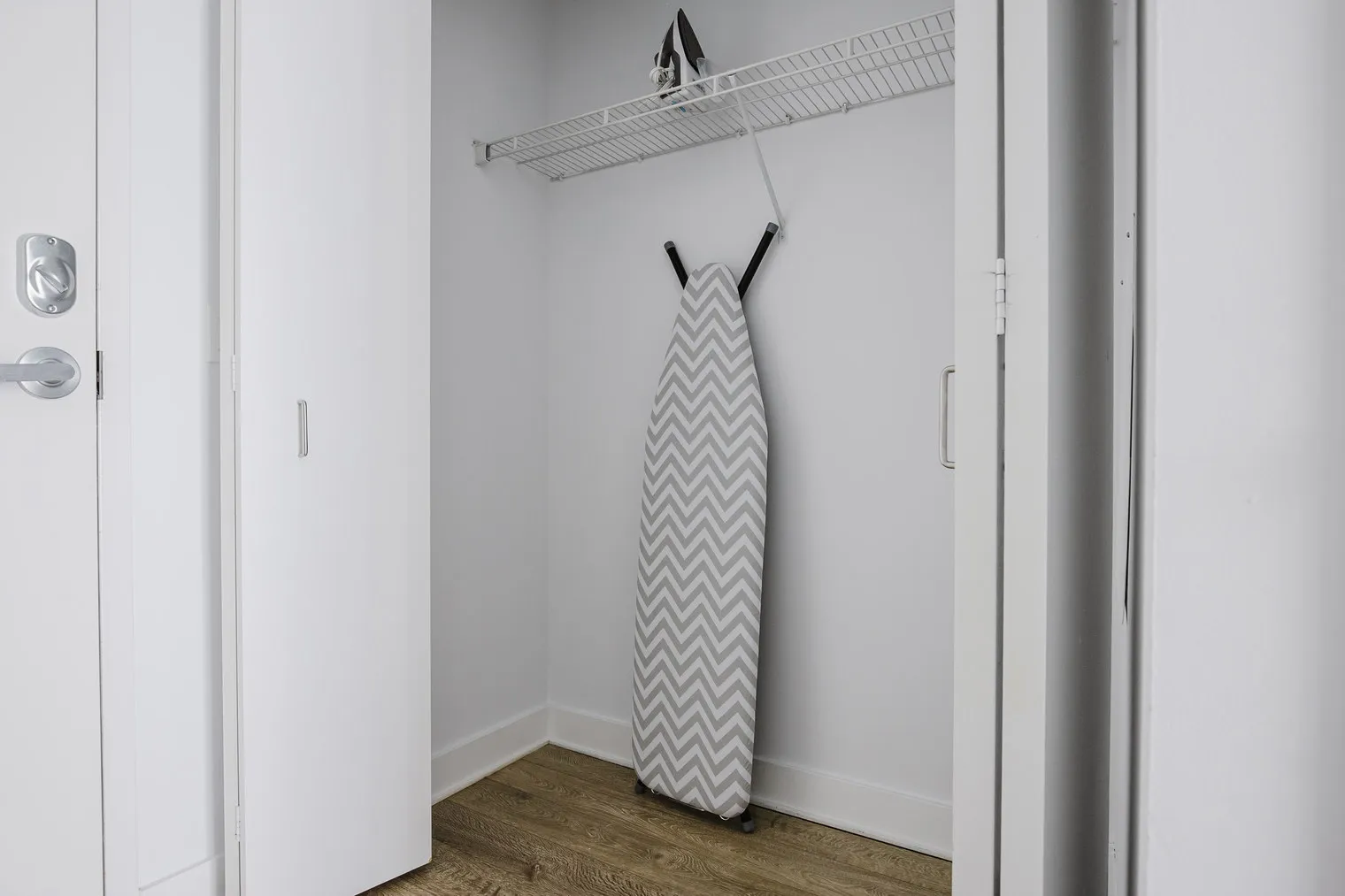 201 N Garland Ct   60601 60601-Mila-unit#ID1184-Chicago-IL