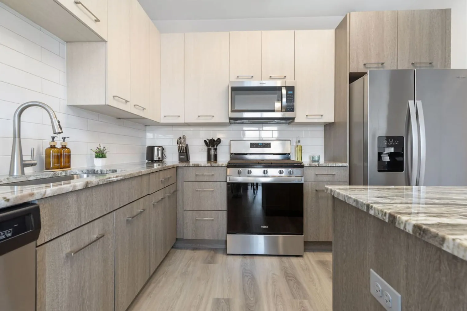 28294 Ferry Rd   60555 60555-Building Ferry Road-unit#ID1366991P-Warrenville-IL