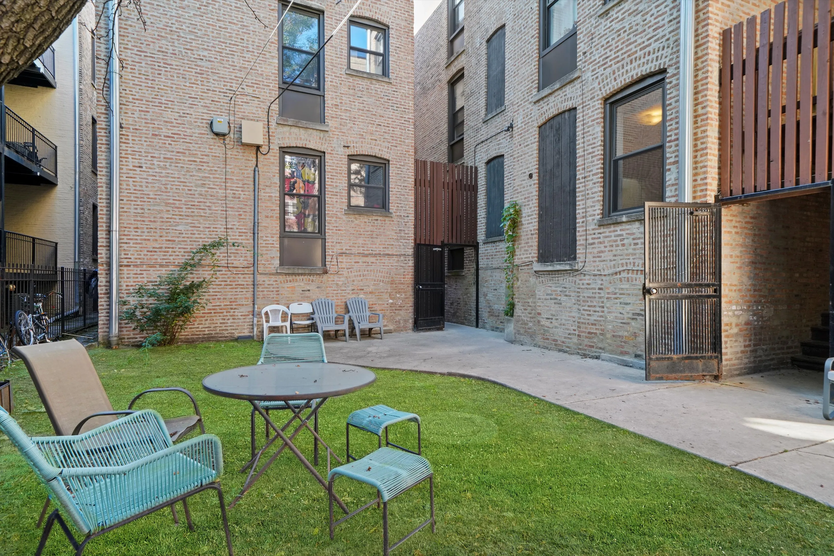 3145 W MEDL AVE 60647-unit#1-Chicago-IL