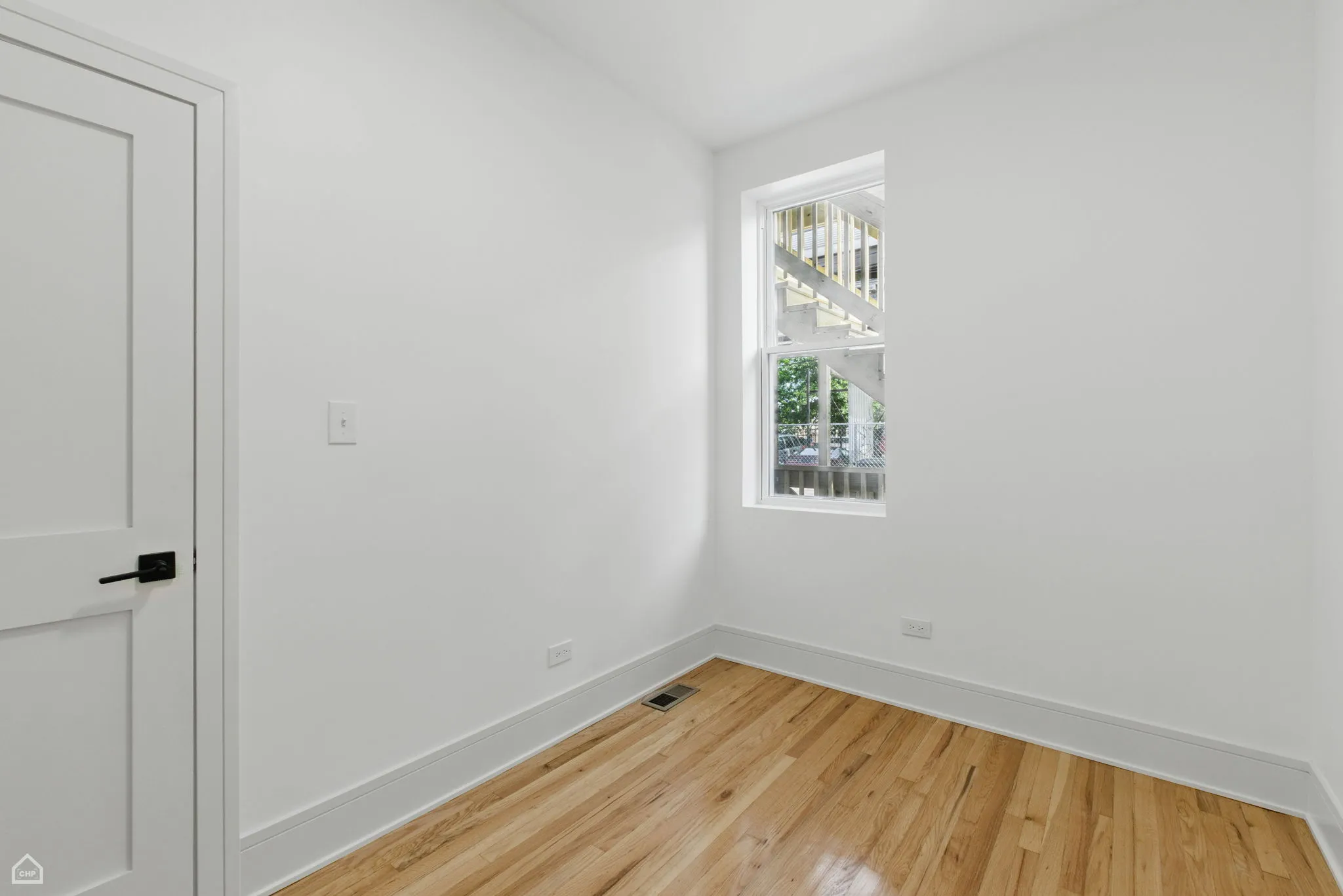 1928 W 21st St   60608 60608-1928-unit#1F-Chicago-IL