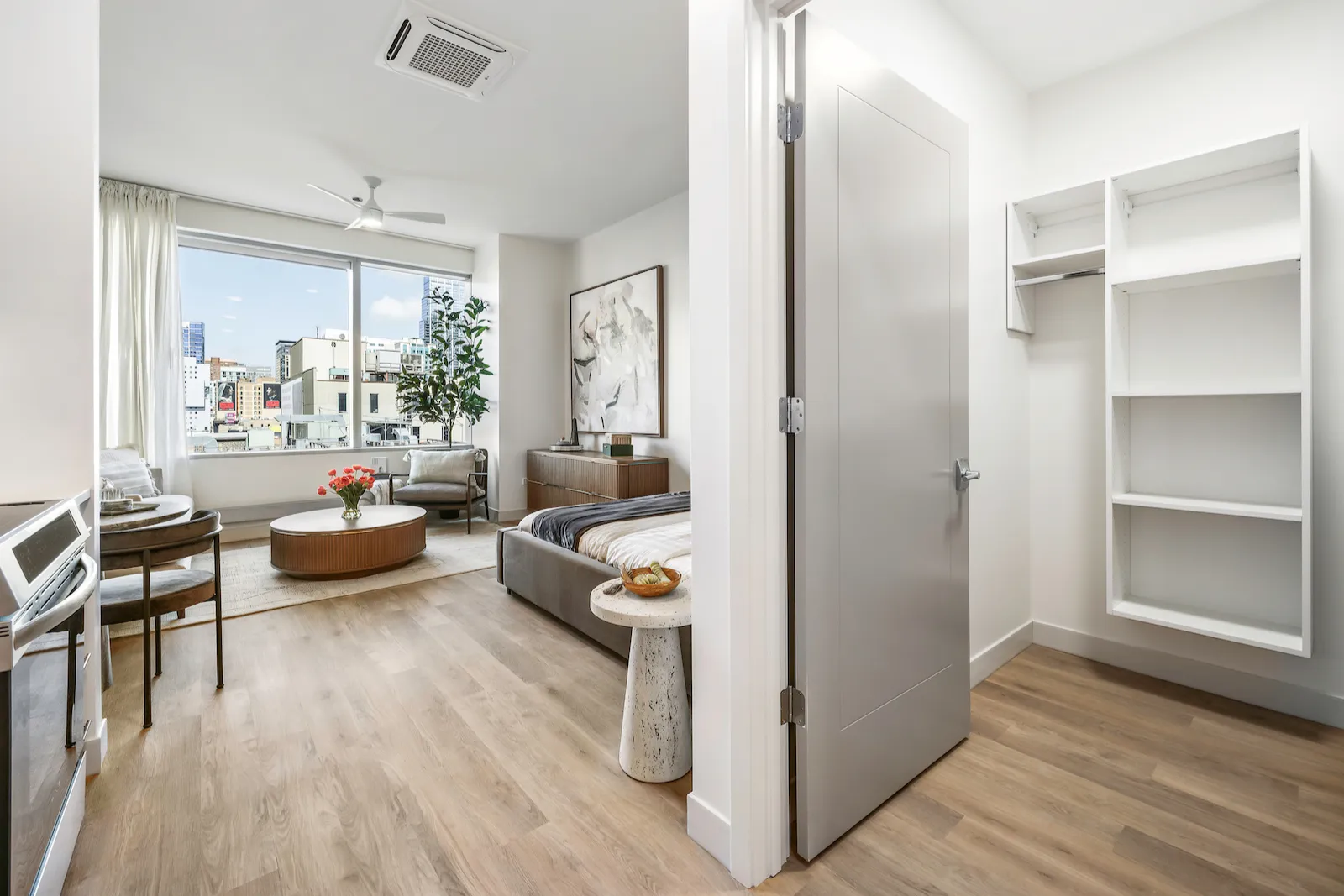 111 W Illinois St   60654 60654-111 Point-unit#606-Chicago-IL