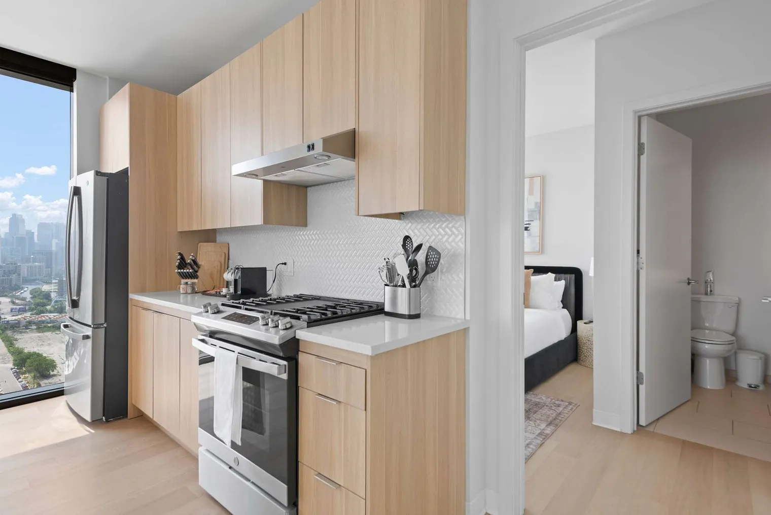 901 W Blackhawk St   60642 60642-Building North Kingsbury Street - cloud9-guesty-unit#ID1029653P-Chicago-IL