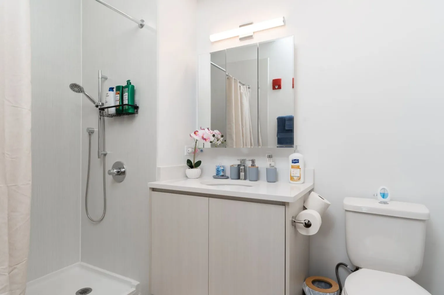 1049 W Lawrence Ave   60640 60640-Building West Lawrence Avenue - titboventuresllc-unit#ID1060825P-Chicago-IL