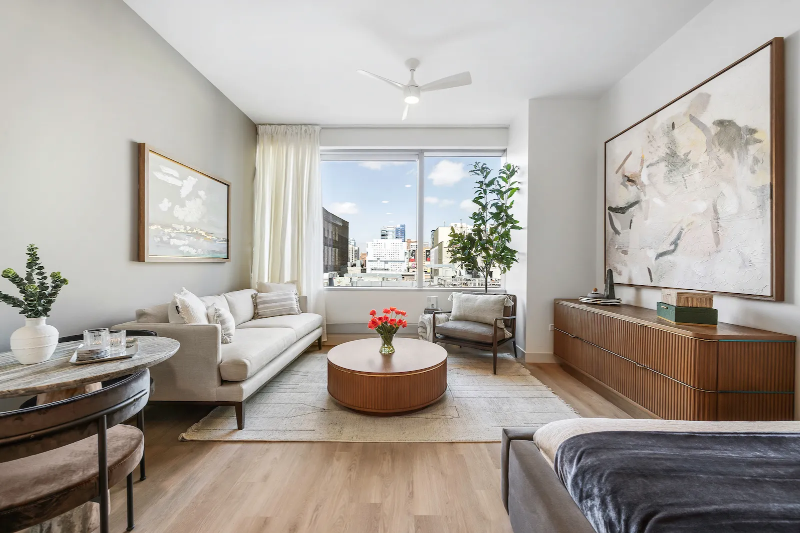 111 W Illinois St   60654 60654-111 Point-unit#606-Chicago-IL