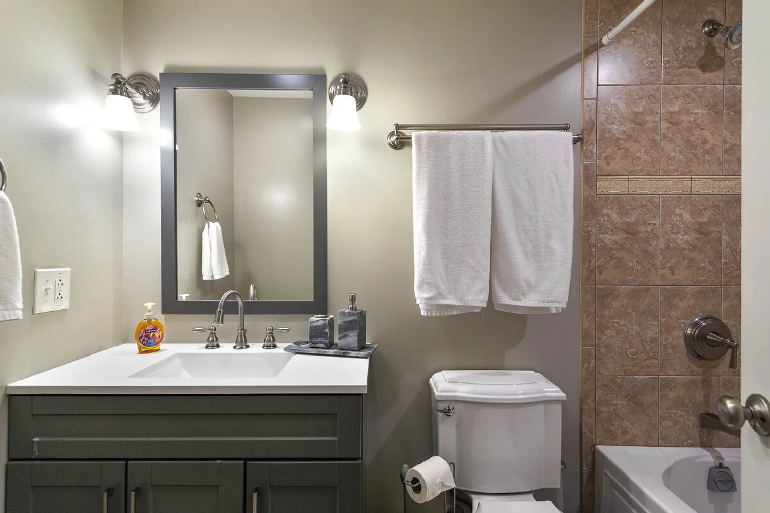 2618 N Fremont St 60614 60614-Building North Fremont Street - ktg-unit#ID1359761P-Chicago-IL