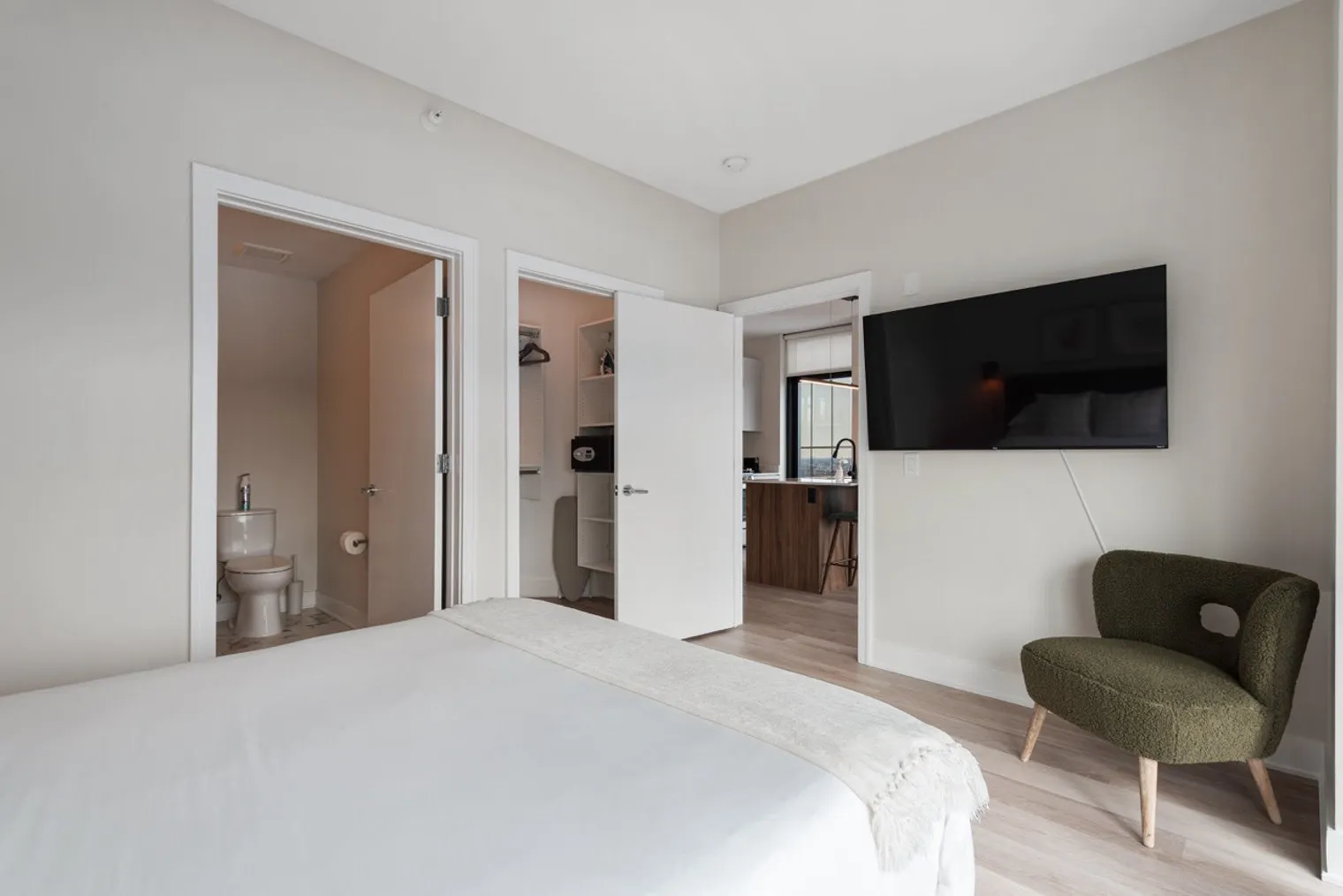 1128 W Van Buren St   60607 60607-Building West Van Buren Street - cloud9-guesty-unit#ID1029580P-Chicago-IL