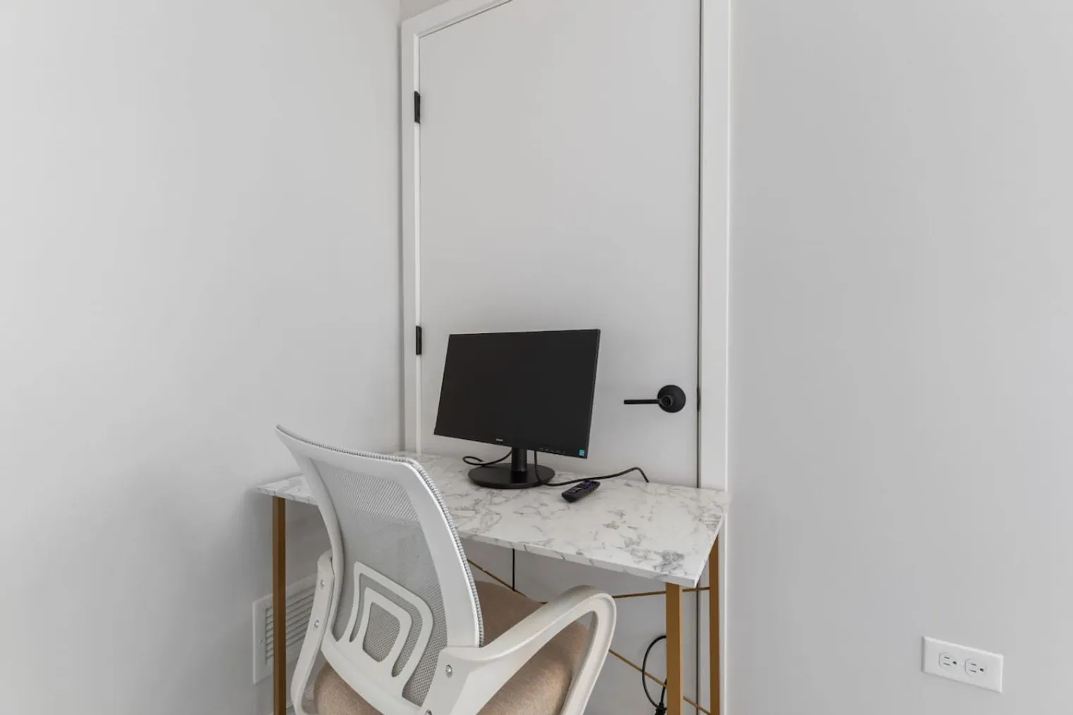 28294 Ferry Rd   60555 60555-Building Ferry Road-unit#ID1366991P-Warrenville-IL