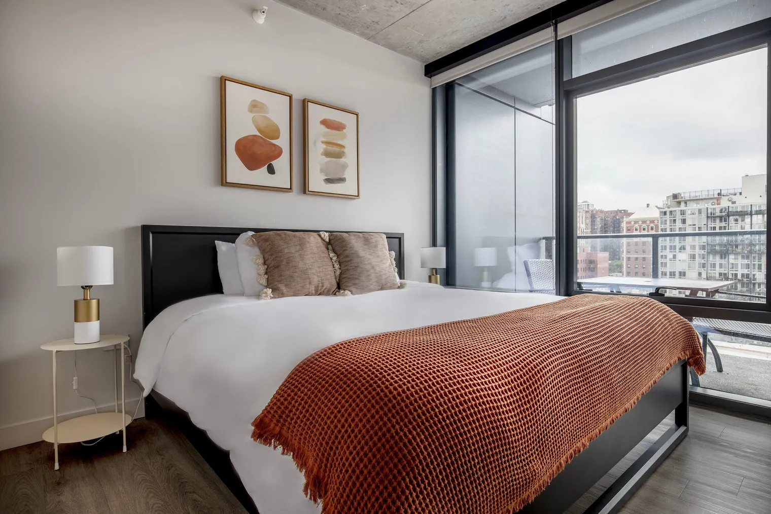 450 W Belmont Ave   60657 60657-Four50-unit#ID985-Chicago-IL