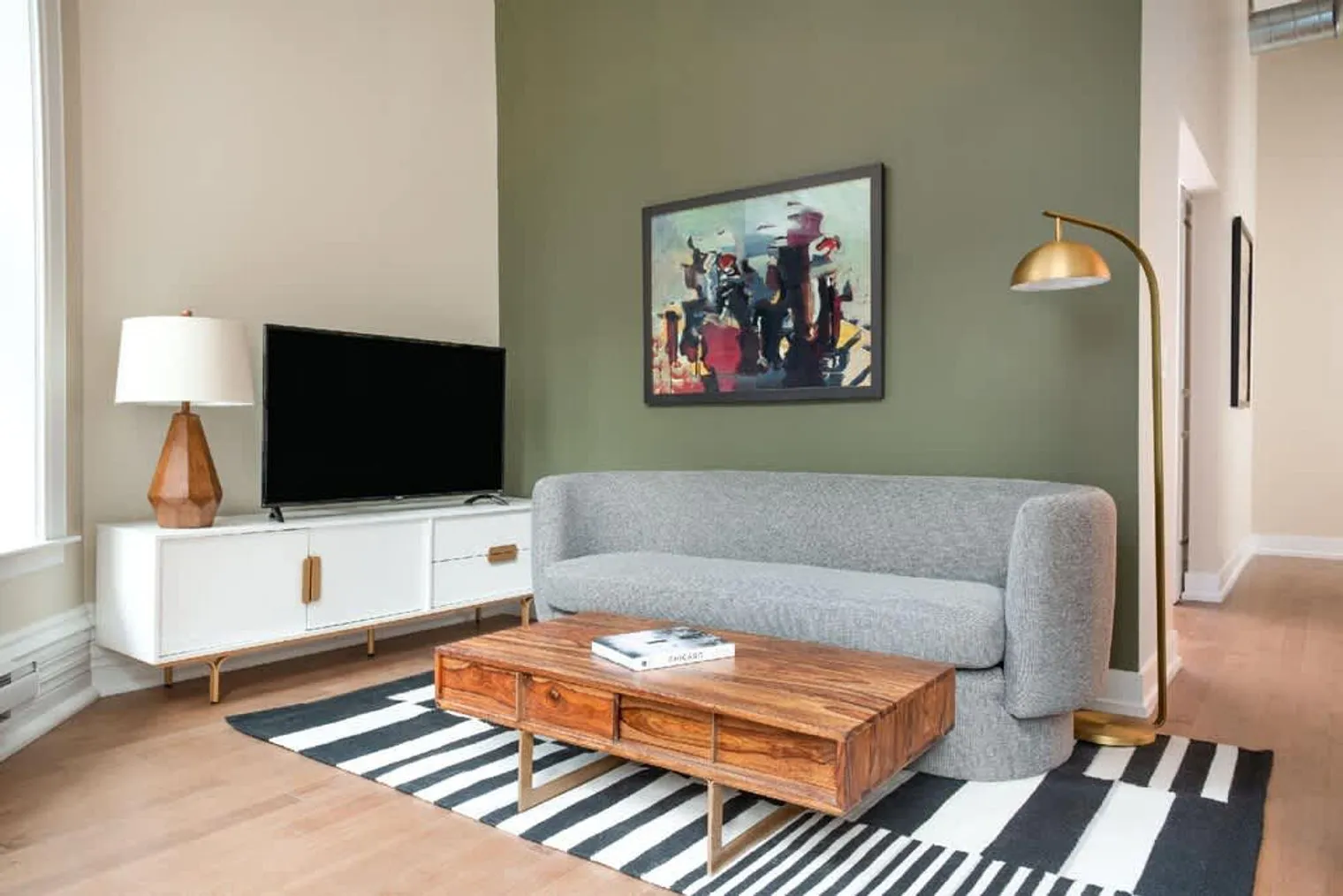 17 S Wabash Ave 60603 60603-Building South Wabash Avenue - livn-chicago-unit#ID1504147P-Chicago-IL