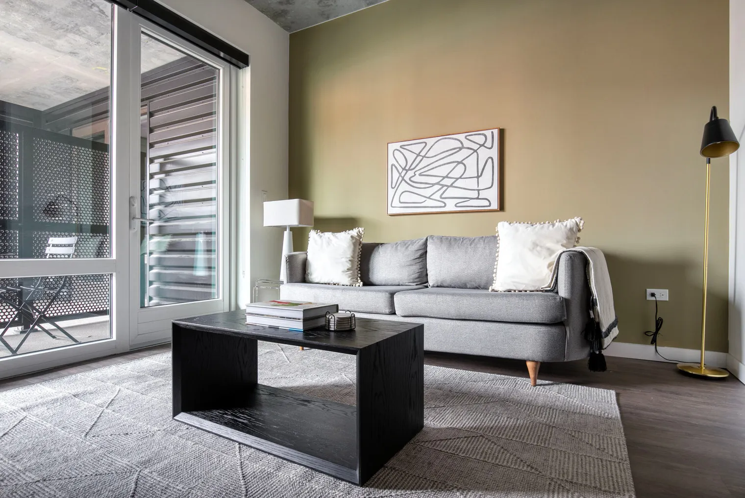 751 N Hudson Ave 60654 60654-Hugo-unit#ID1037-Chicago-IL