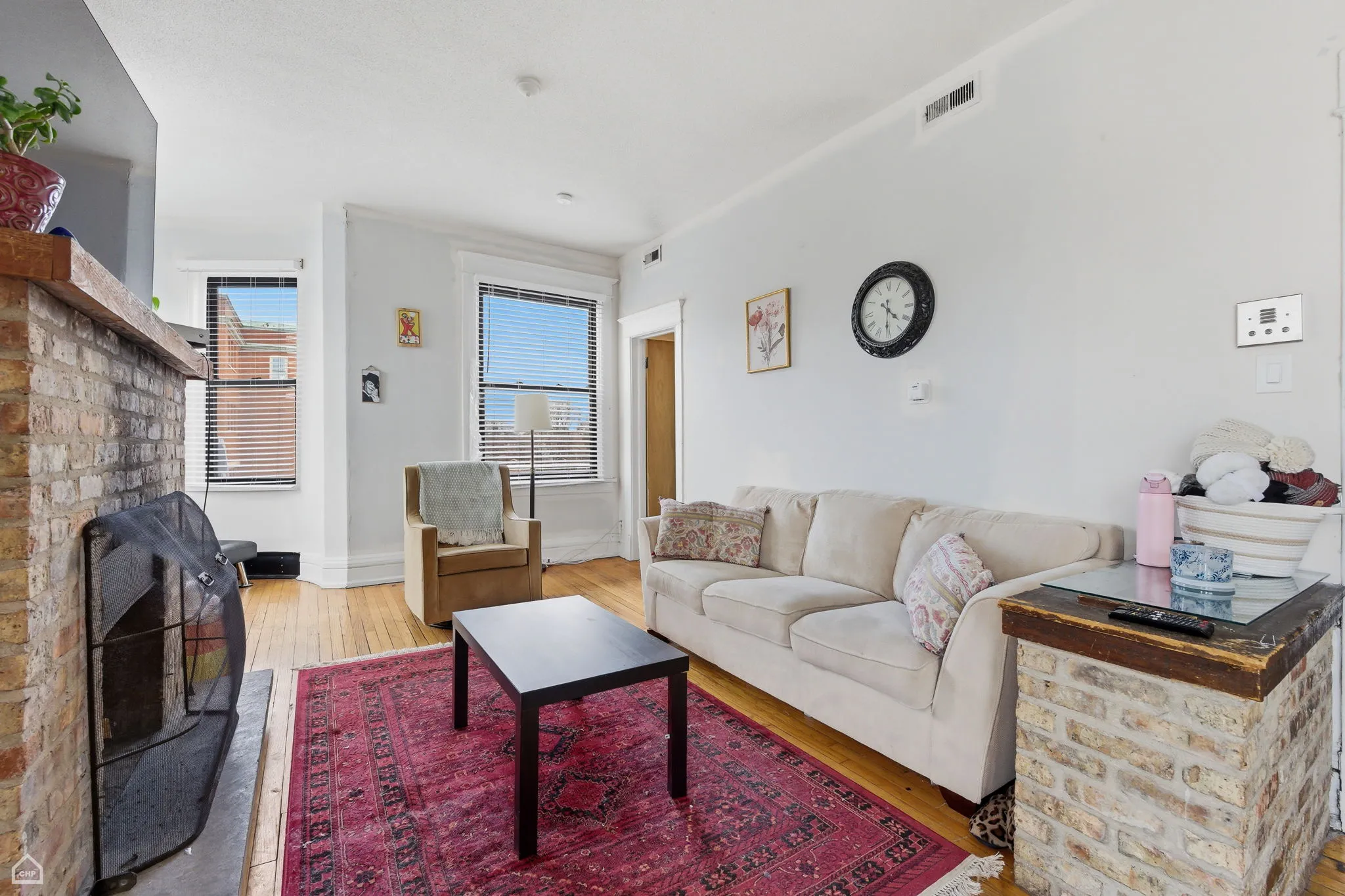 3811 N Southport Ave   60613 60613-Dairy Queen-unit#3-Chicago-IL