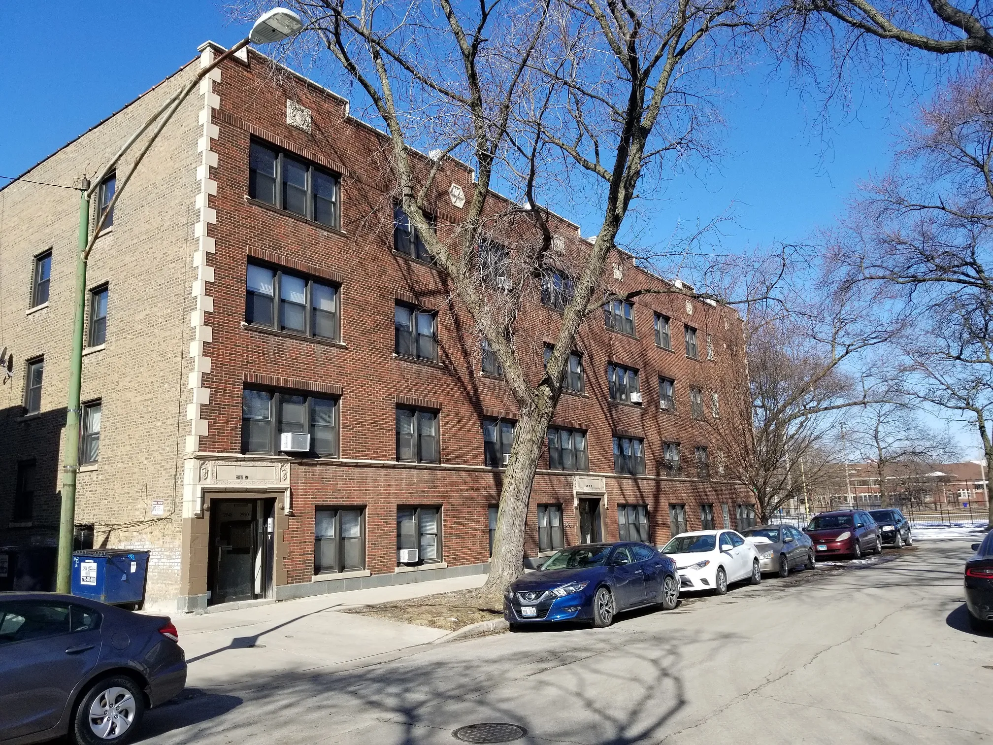 2035 W WELLINGTON AVE 60618-unit#GRDN-Chicago-IL