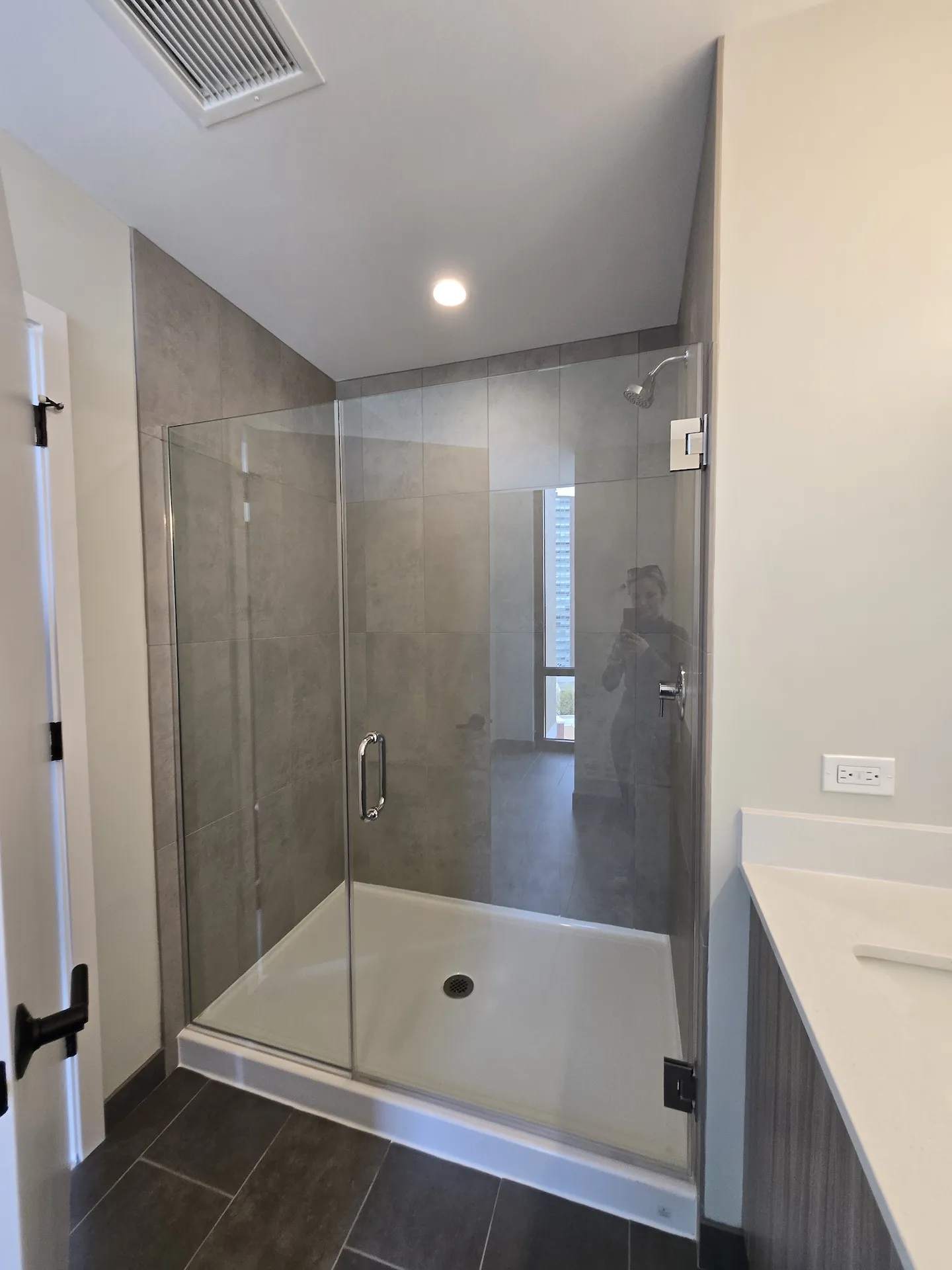 4611 N Broadway   60640 60640-unit#614-Chicago-IL