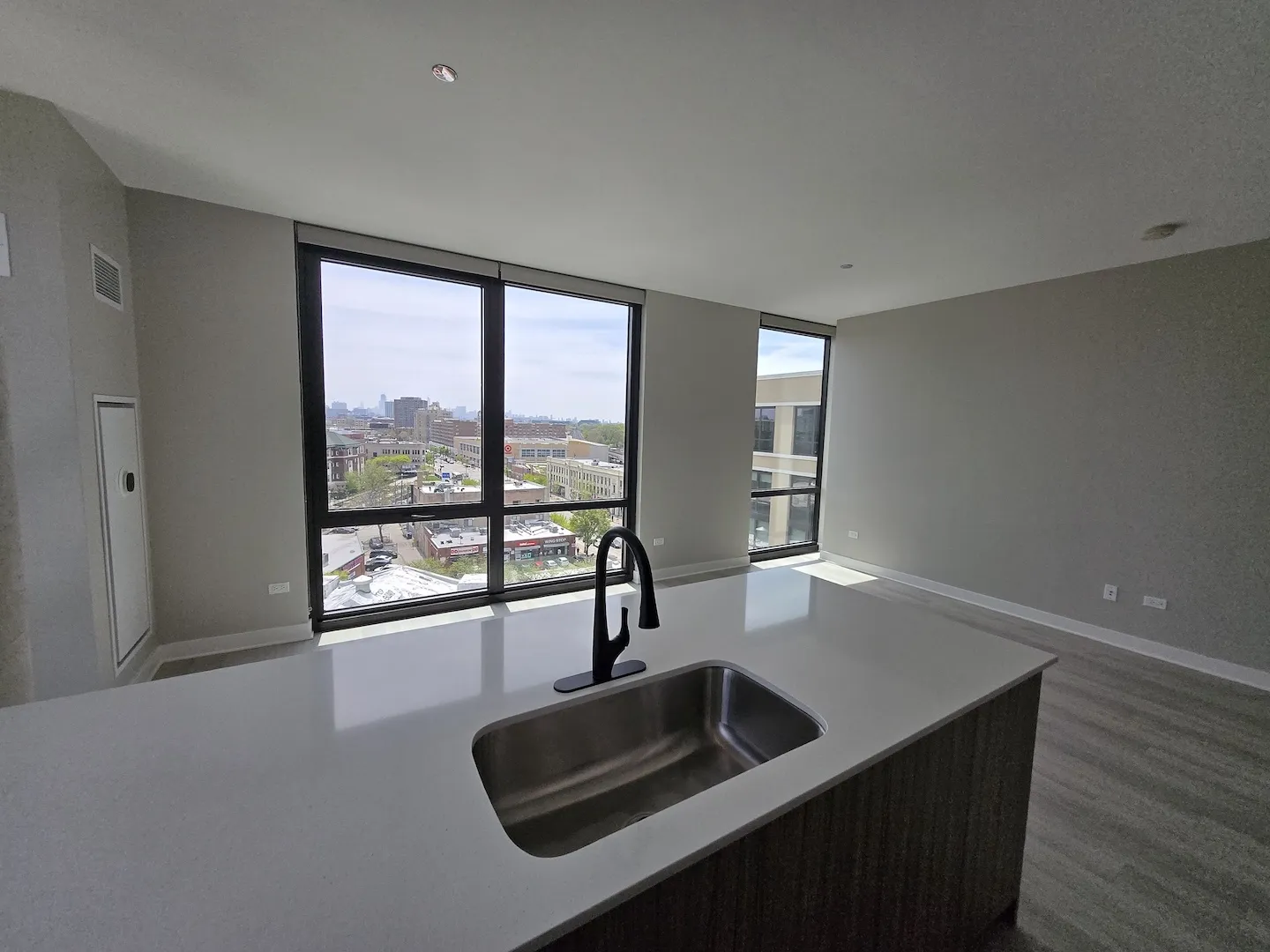 4611 N Broadway   60640 60640-unit#614-Chicago-IL