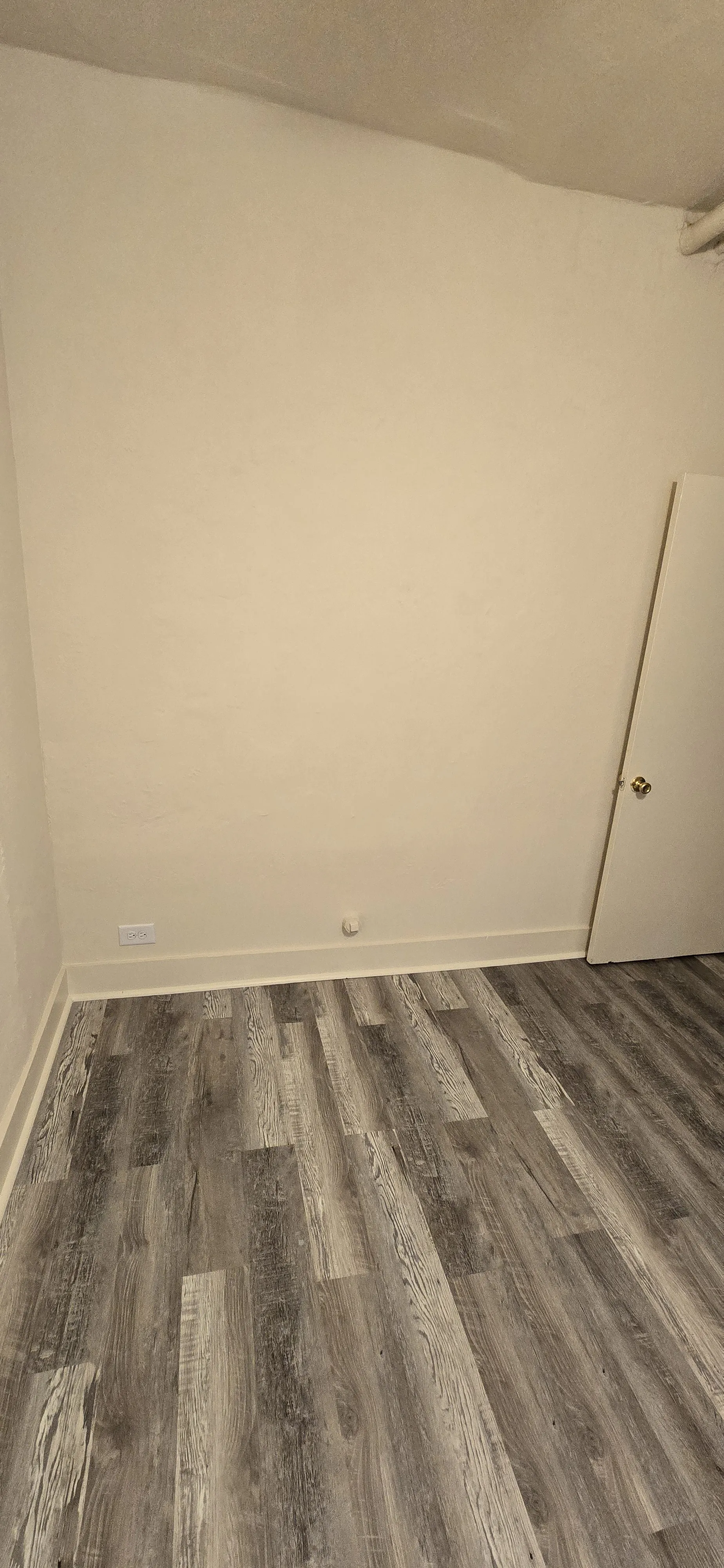 2035 W WELLINGTON AVE 60618-unit#GRDN-Chicago-IL