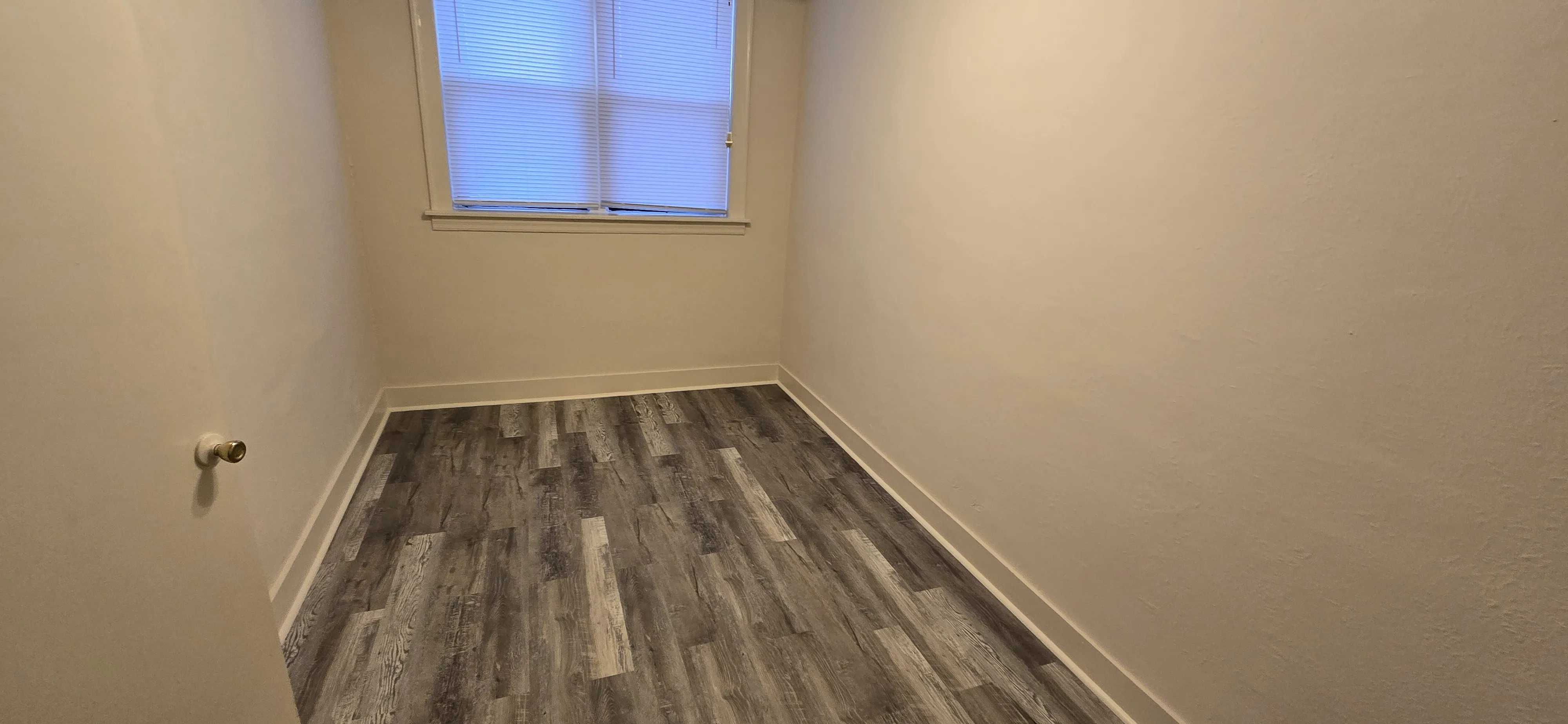 2035 W WELLINGTON AVE 60618-unit#GRDN-Chicago-IL