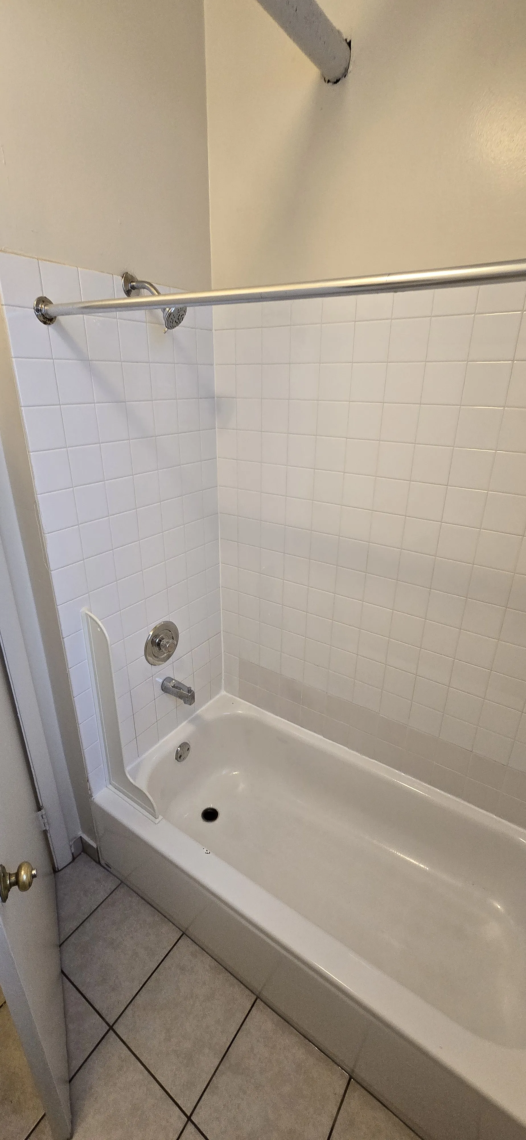 2035 W WELLINGTON AVE 60618-unit#GRDN-Chicago-IL