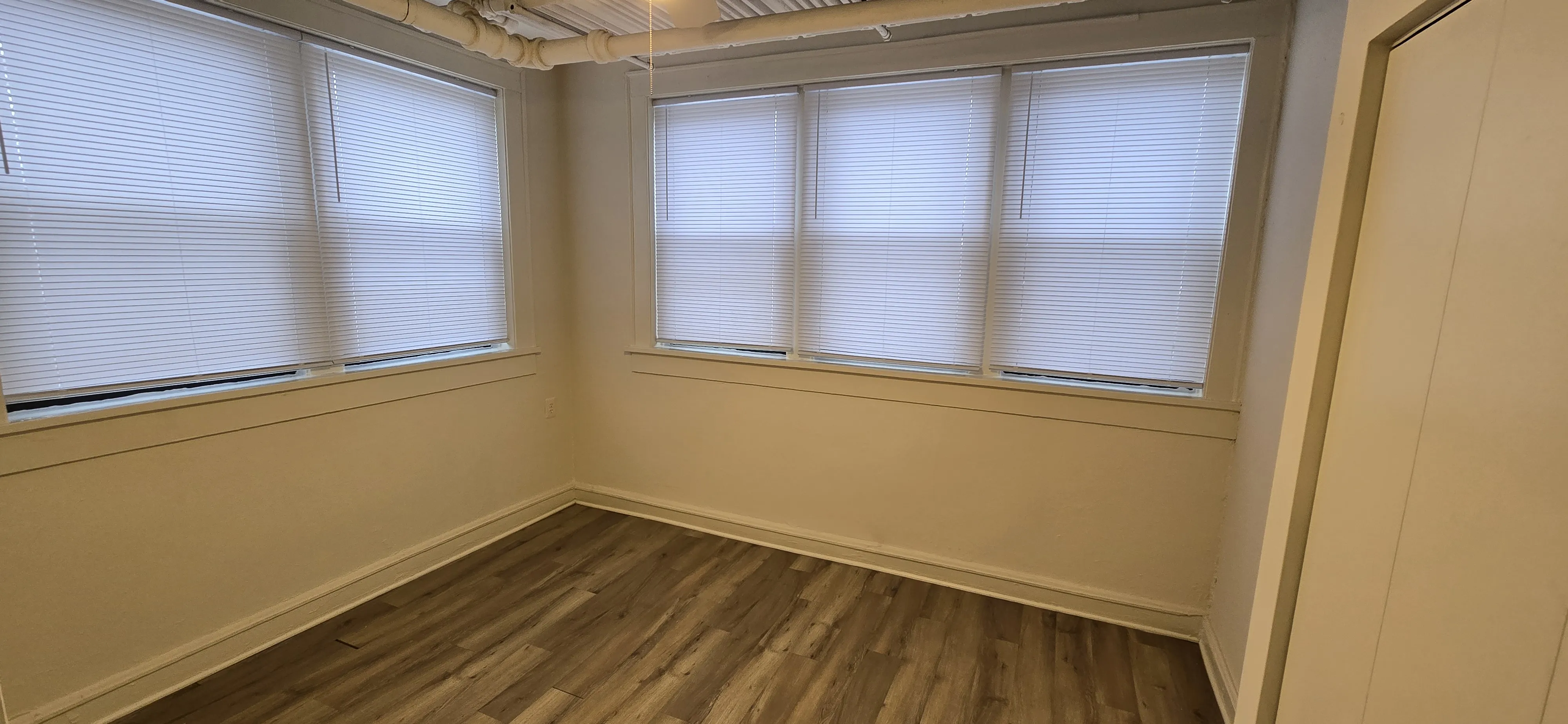 2035 W WELLINGTON AVE 60618-unit#GRDN-Chicago-IL