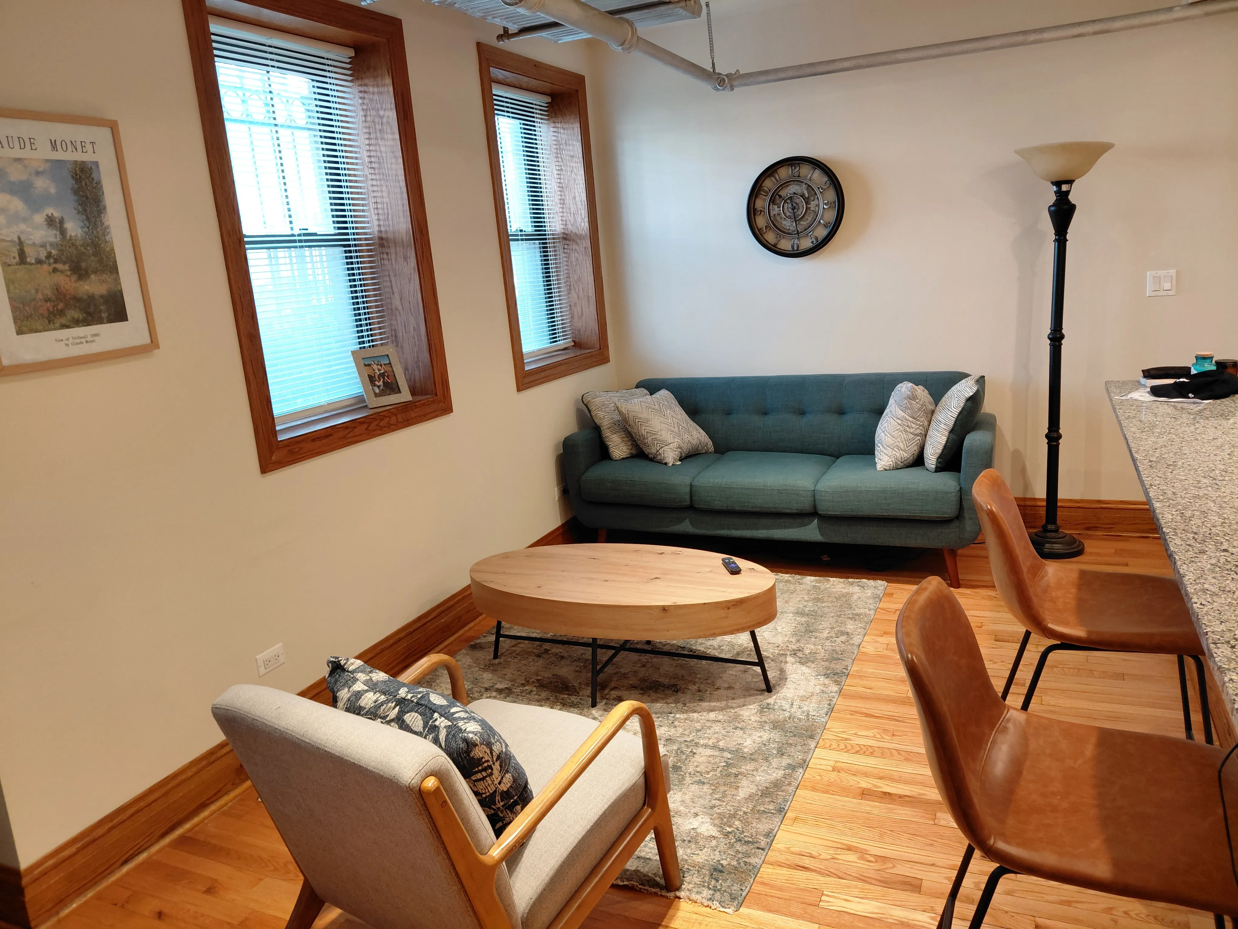 3211 W Belle Plaine Ave   60618 60618-unit#G-Chicago-IL