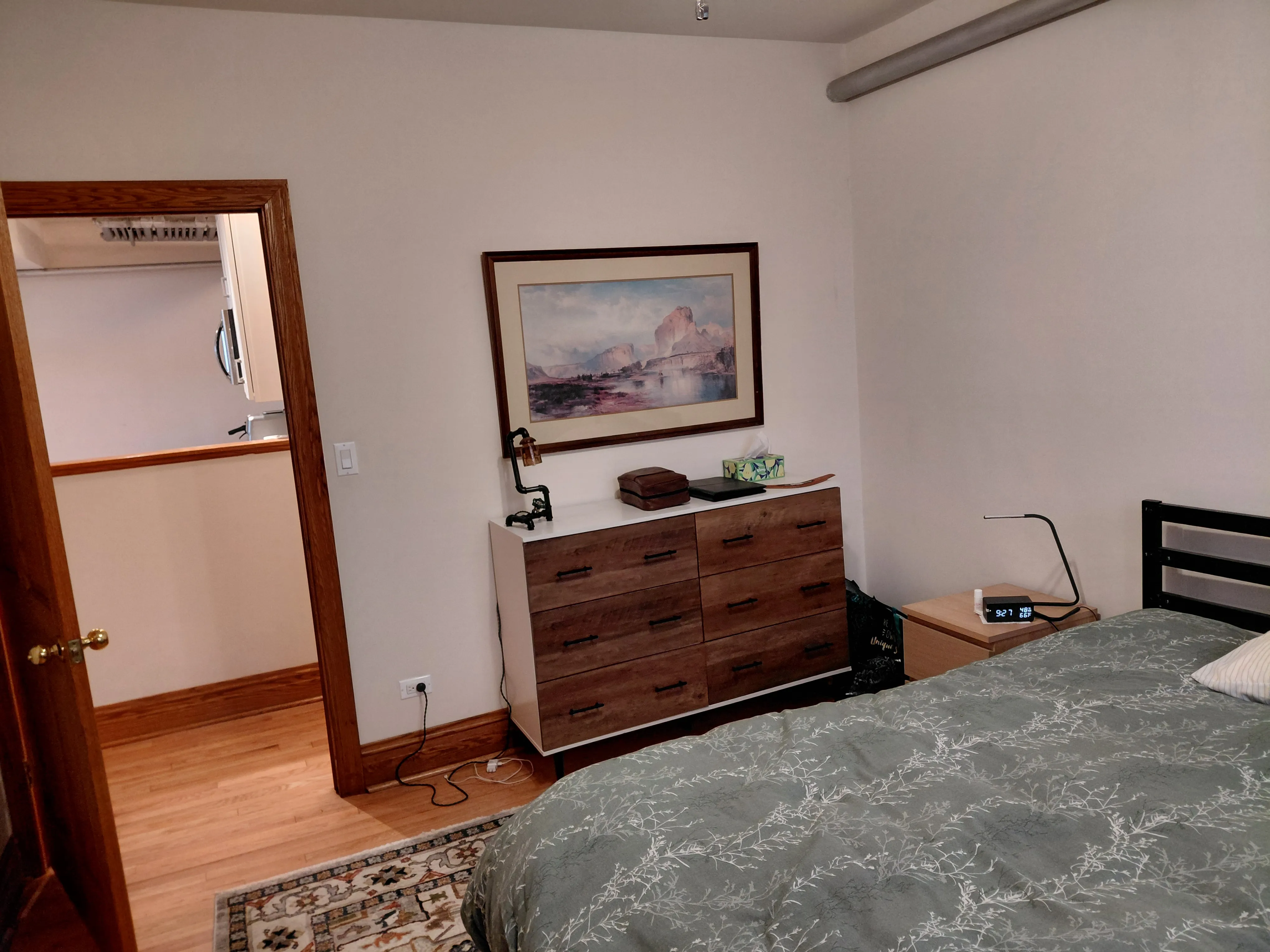 3211 W Belle Plaine Ave   60618 60618-unit#G-Chicago-IL