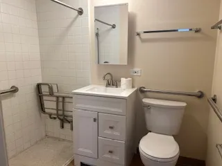 7320 N. Sheridan Road 60626-Nathalie Salmon House-unit#210-Chicago-IL