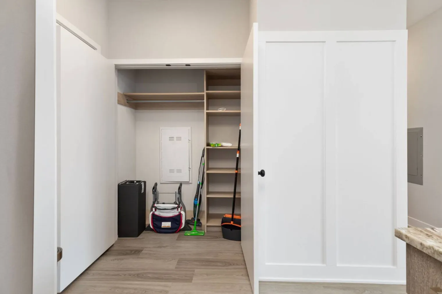 28294 Ferry Rd   60555 60555-Building Ferry Road-unit#ID1366991P-Warrenville-IL