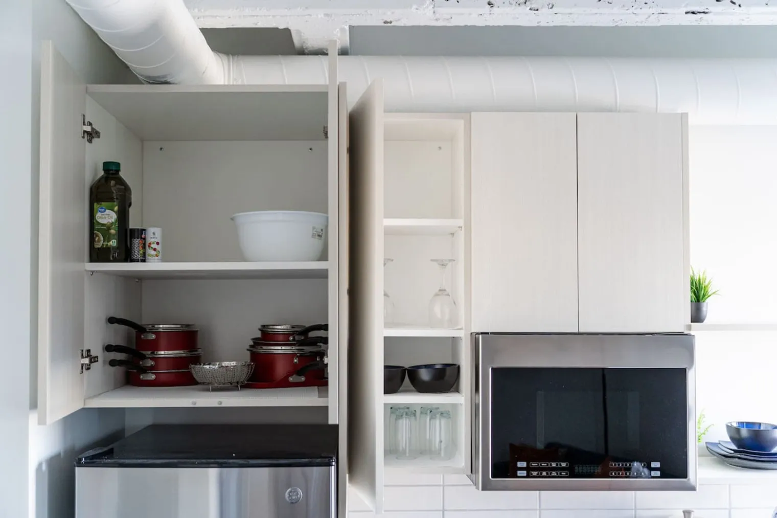 1049 W Lawrence Ave   60640 60640-Building West Lawrence Avenue-unit#ID1058519P-Chicago-IL