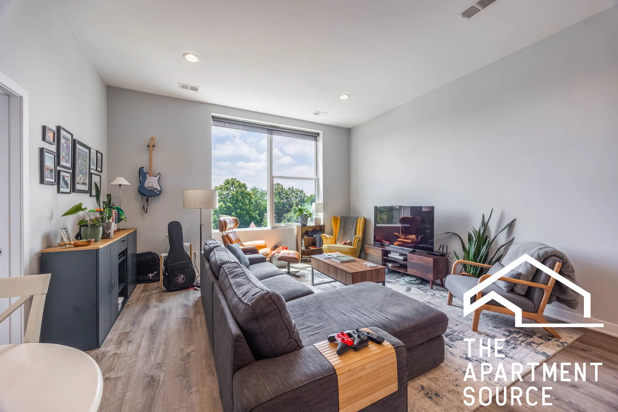 2247 W Lawrence Ave   60625 60625-unit#205-Chicago-IL