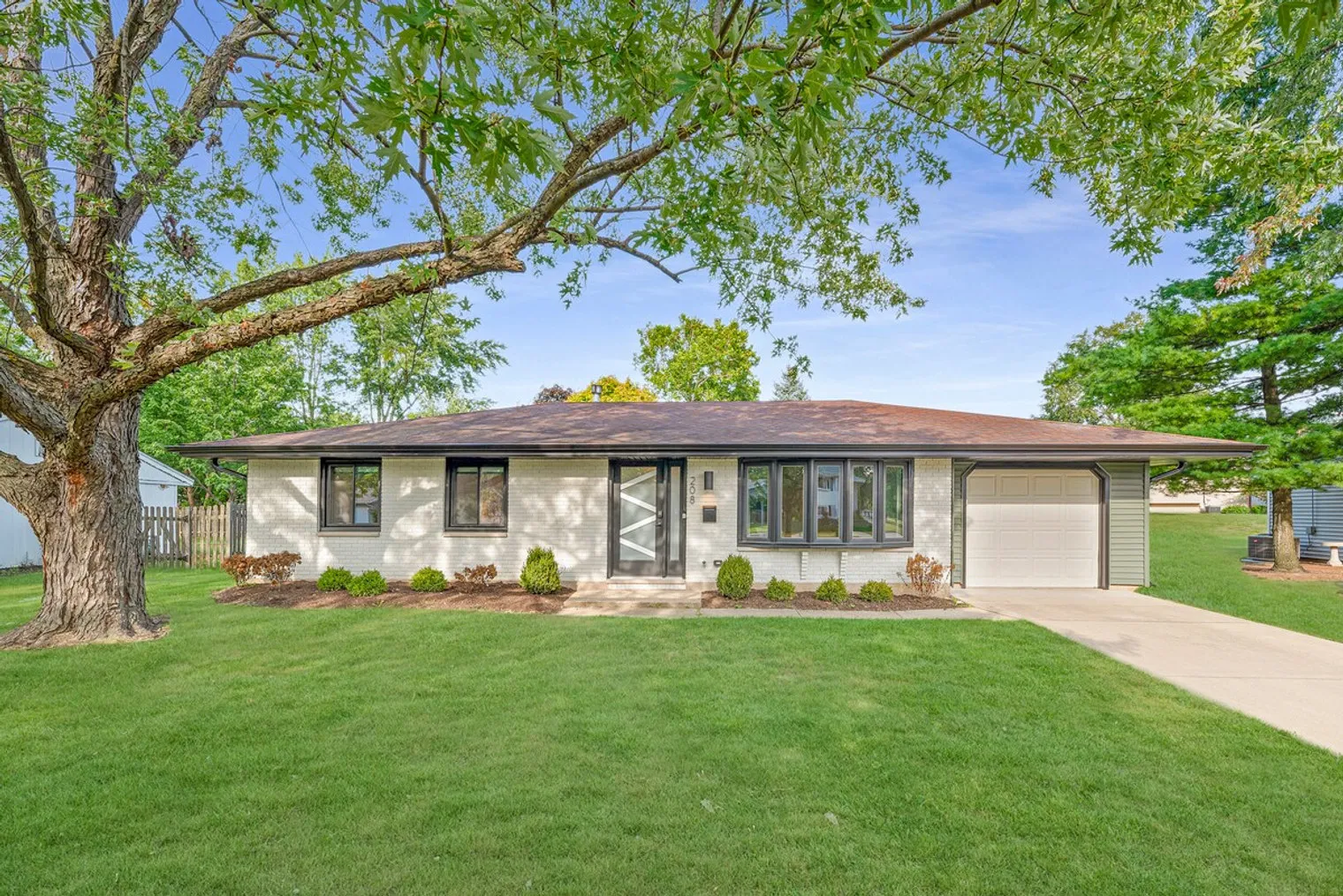 908 Long Meadow Dr   60193 60193-Building Long Meadow Drive-unit#ID1032508P-Schaumburg-IL