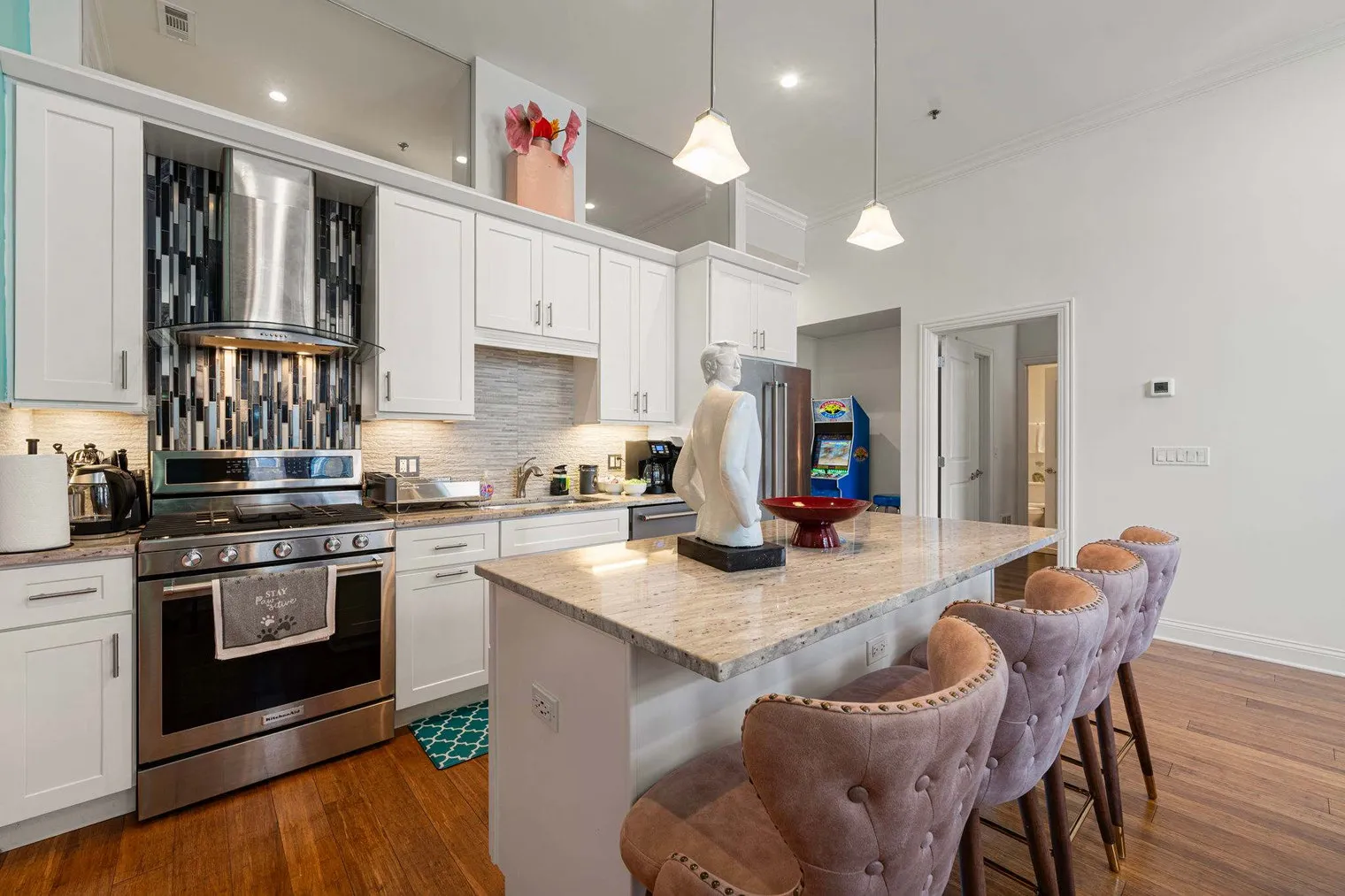 33 S Ashland Ave   60607 60607-Building South Ashland Avenue-unit#ID1057424P-Chicago-IL