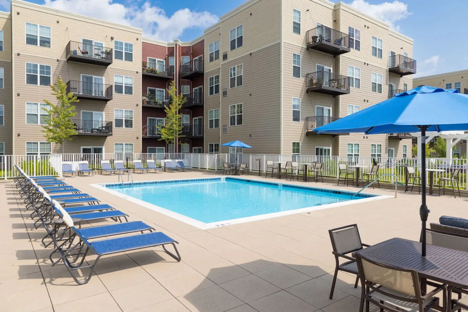 255 N Addison Ave   60126 60126-Building North Addison Avenue - house-of-living21-unit#ID1366994P-Elmhurst-IL