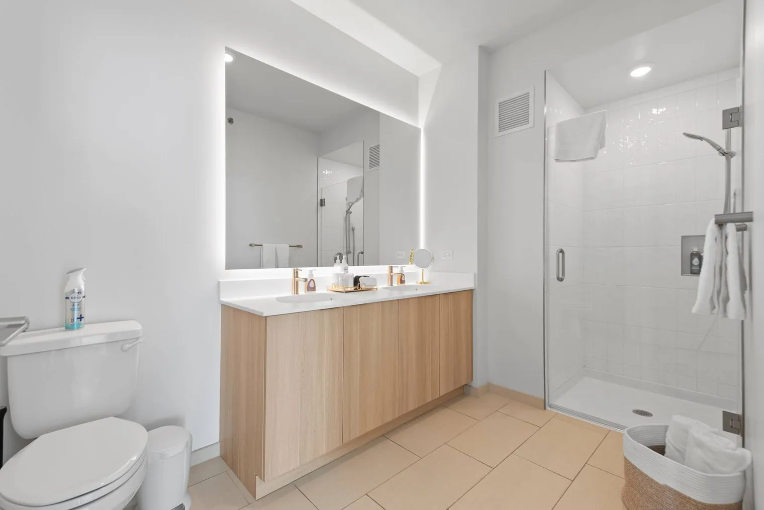 901 W Blackhawk St   60642 60642-Building North Kingsbury Street - cloud9-guesty-unit#ID1029653P-Chicago-IL