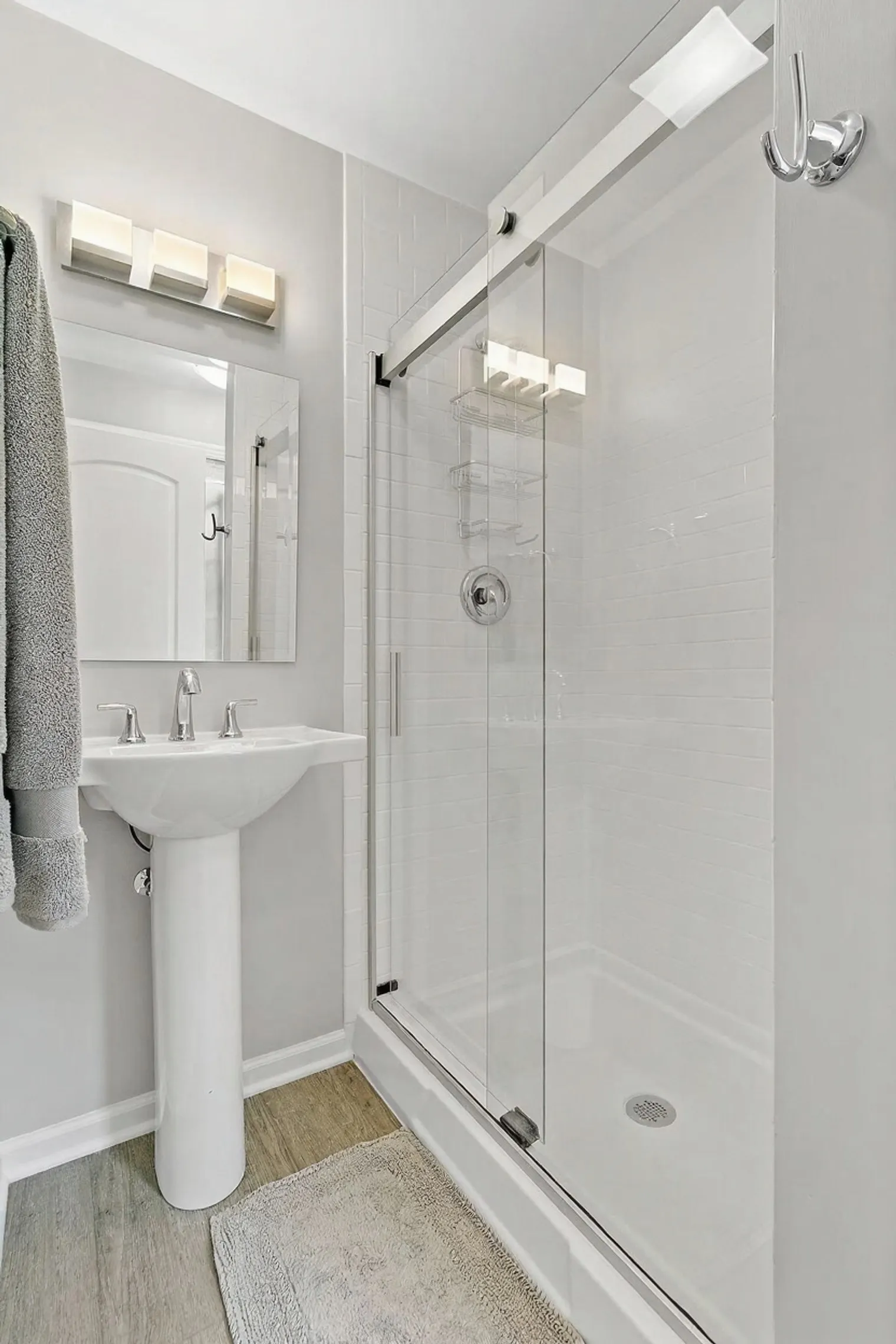 931 W Glen Flora Ave 60085 60085-Building West Glen Flora Avenue - greentown-investments-unit#ID1265541P-Waukegan-IL