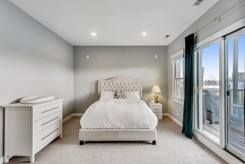 2627 W Belmont Ave 60618 60618-unit#3-Chicago-IL