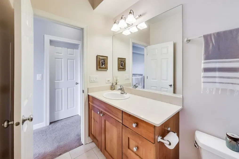 2627 W Belmont Ave 60618 60618-unit#3-Chicago-IL