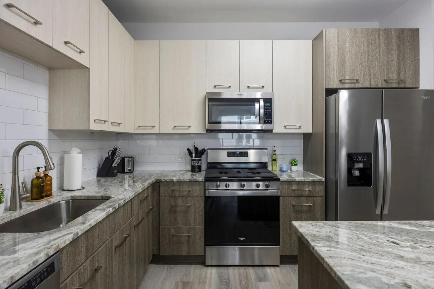 28294 Ferry Rd   60555 60555-Building Ferry Road-unit#ID1366972P-Warrenville-IL