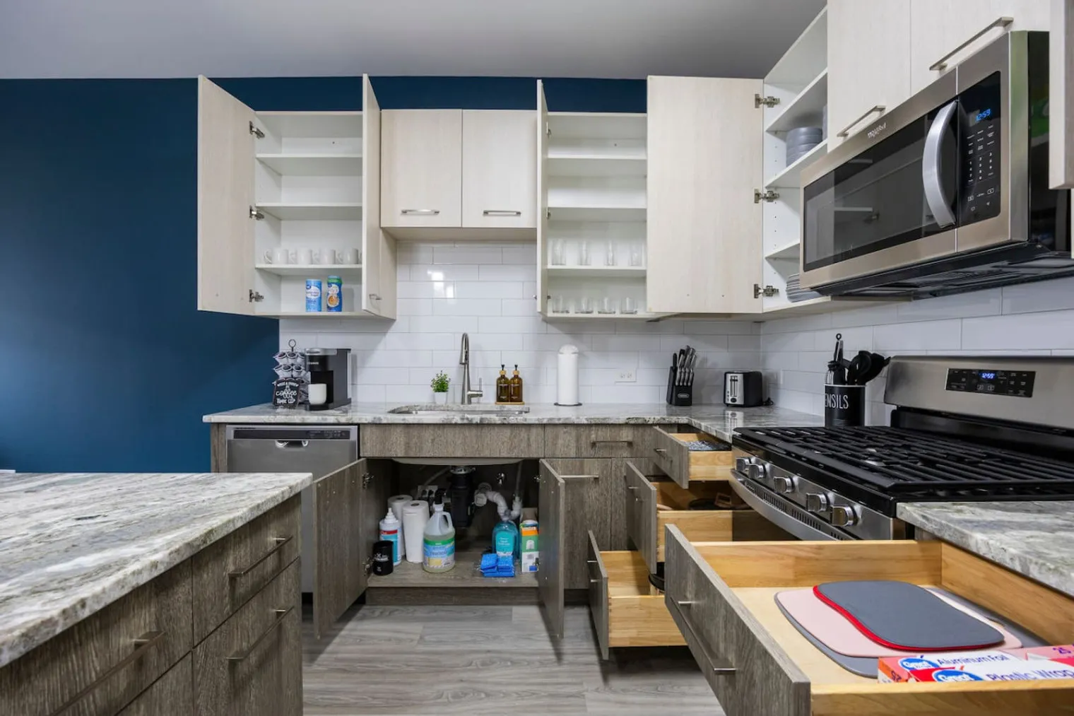 28294 Ferry Rd   60555 60555-Building Ferry Road-unit#ID1366972P-Warrenville-IL