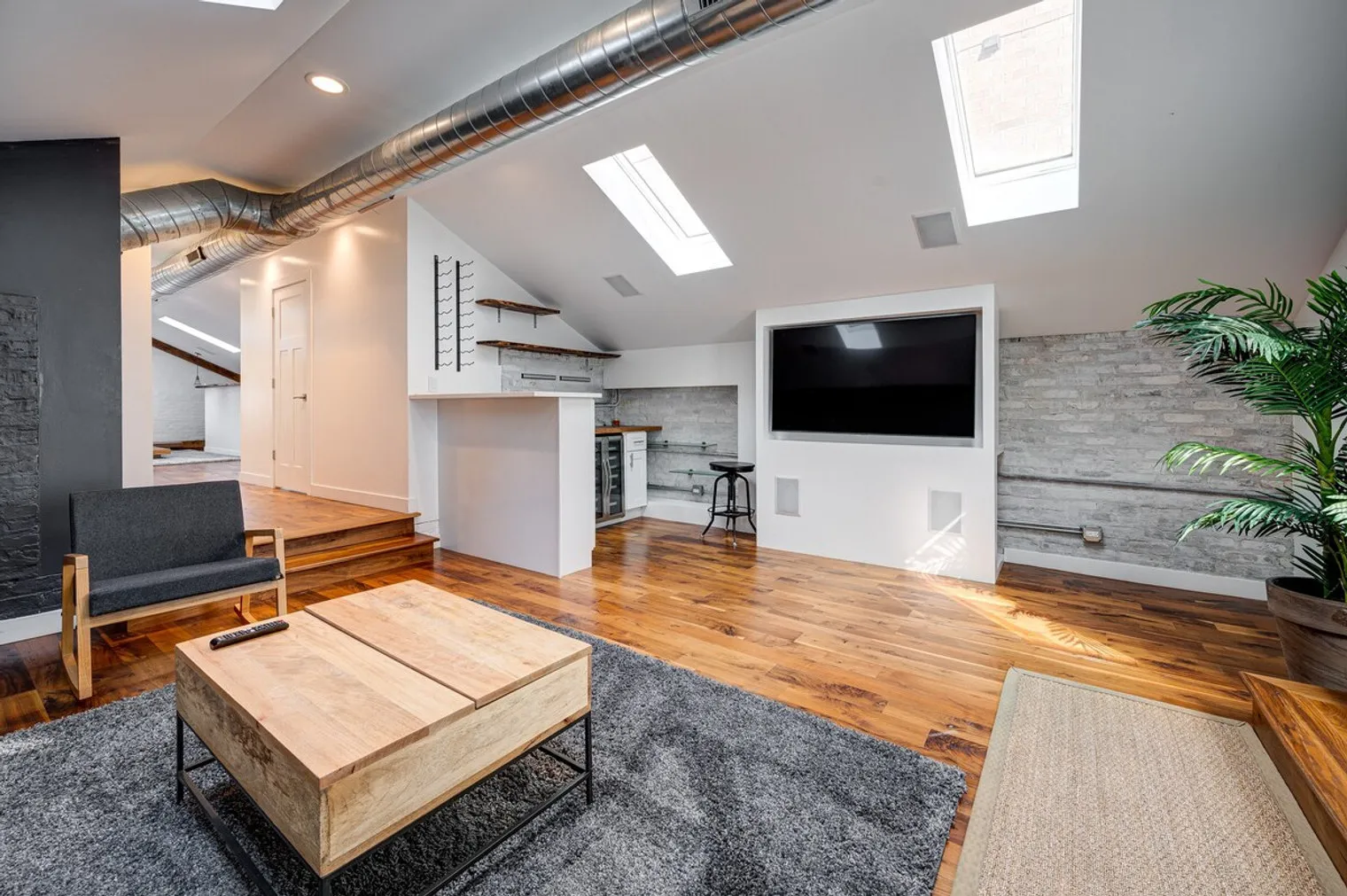 1519 W Superior St   60642 60642-Building West Superior Street-unit#ID1255747P-Chicago-IL