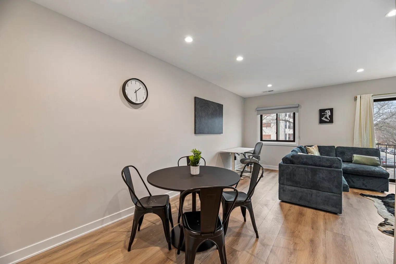 2342 W Touhy Ave 60645 60645-Building West Touhy Avenue - schneidergroup-unit#ID1054668P-Chicago-IL