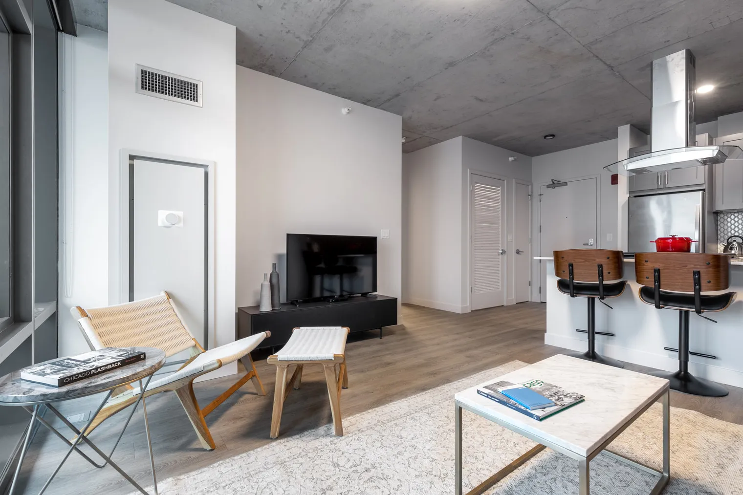 450 W Belmont Ave   60657 60657-Four50-unit#ID203-Chicago-IL